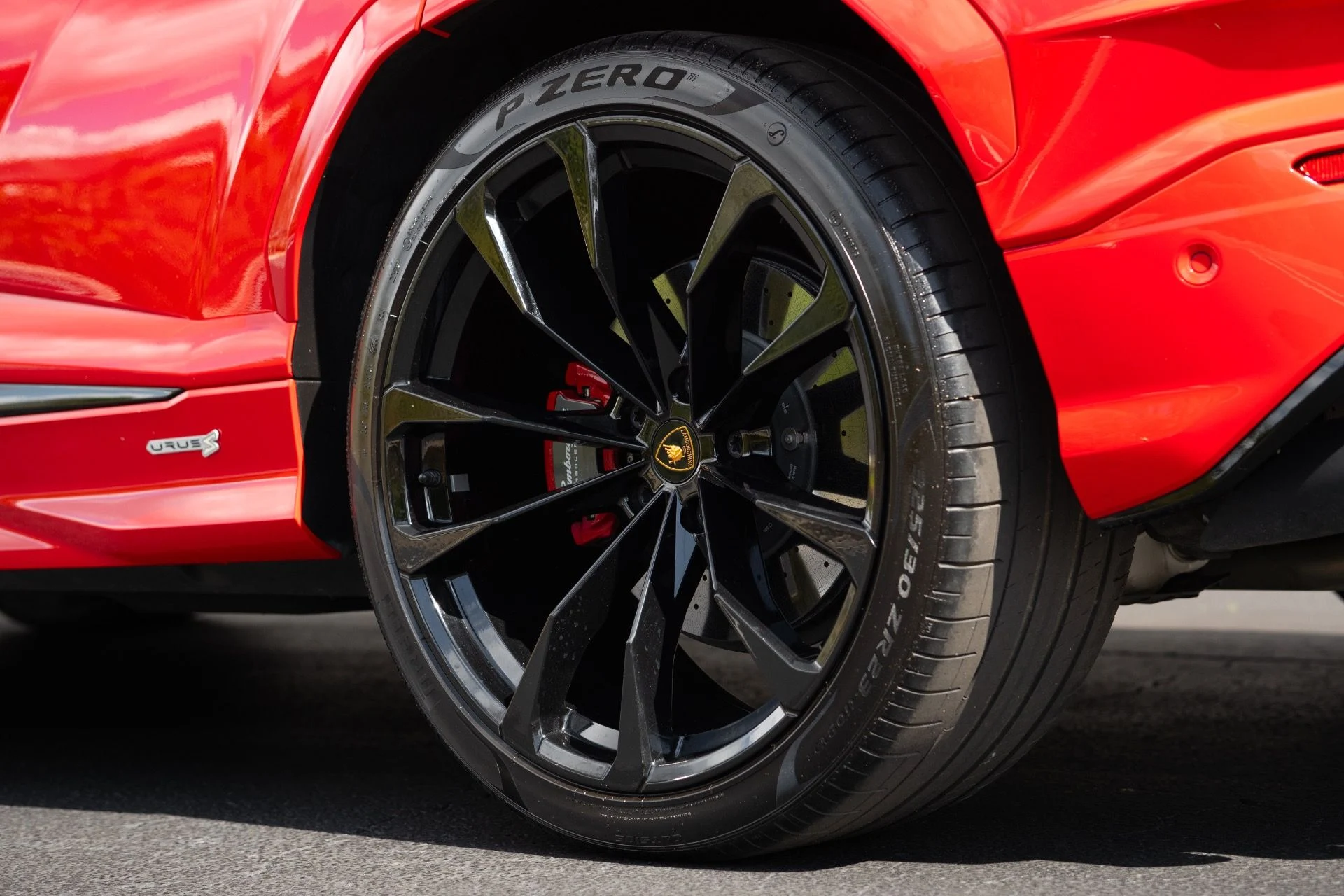 mph024_3786035144_Used_2023_Lamborghini_Urus_S_1771018679_870a025008