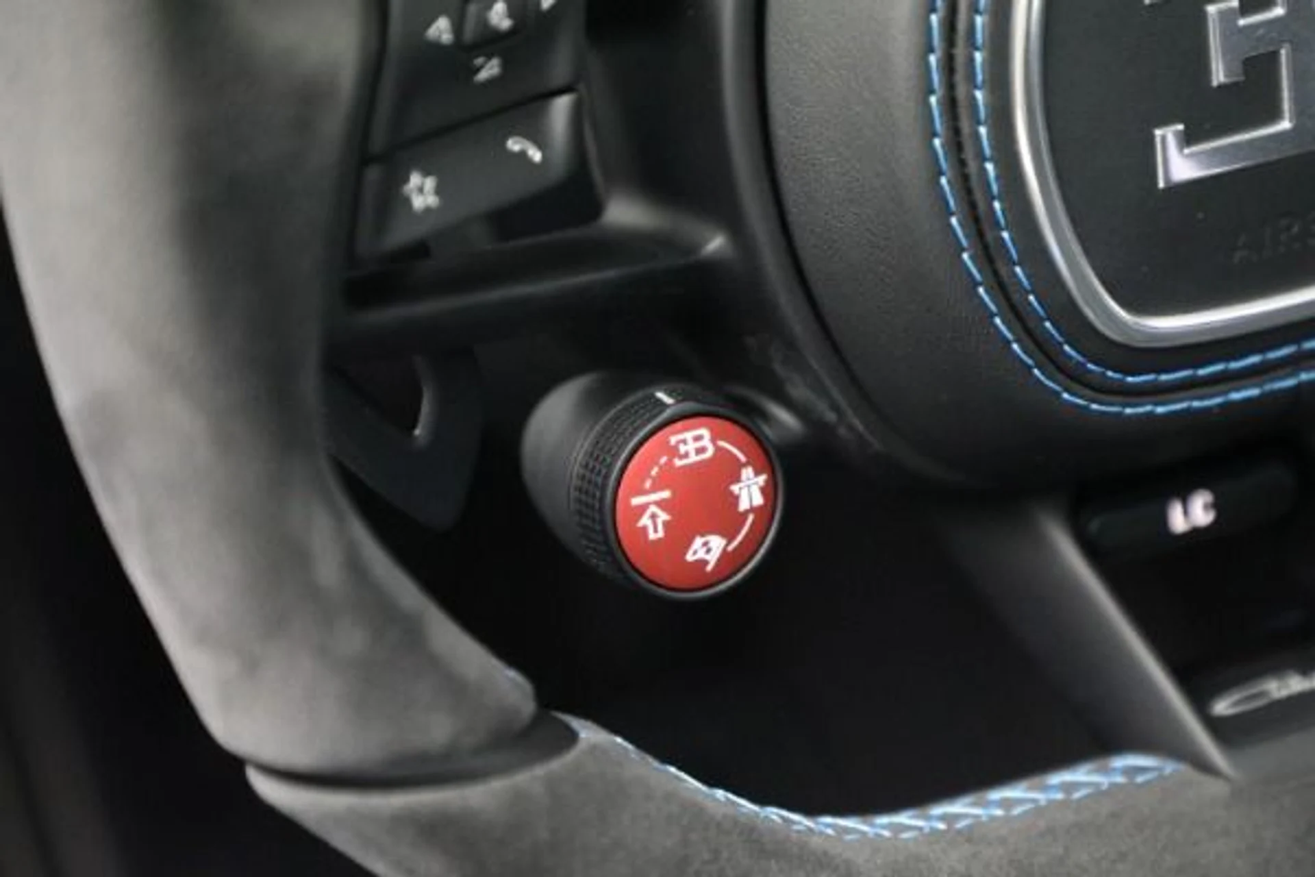 mph024_3788166755_Used_2021_Bugatti_Chiron_Pur_Sport_36ad2d49e4