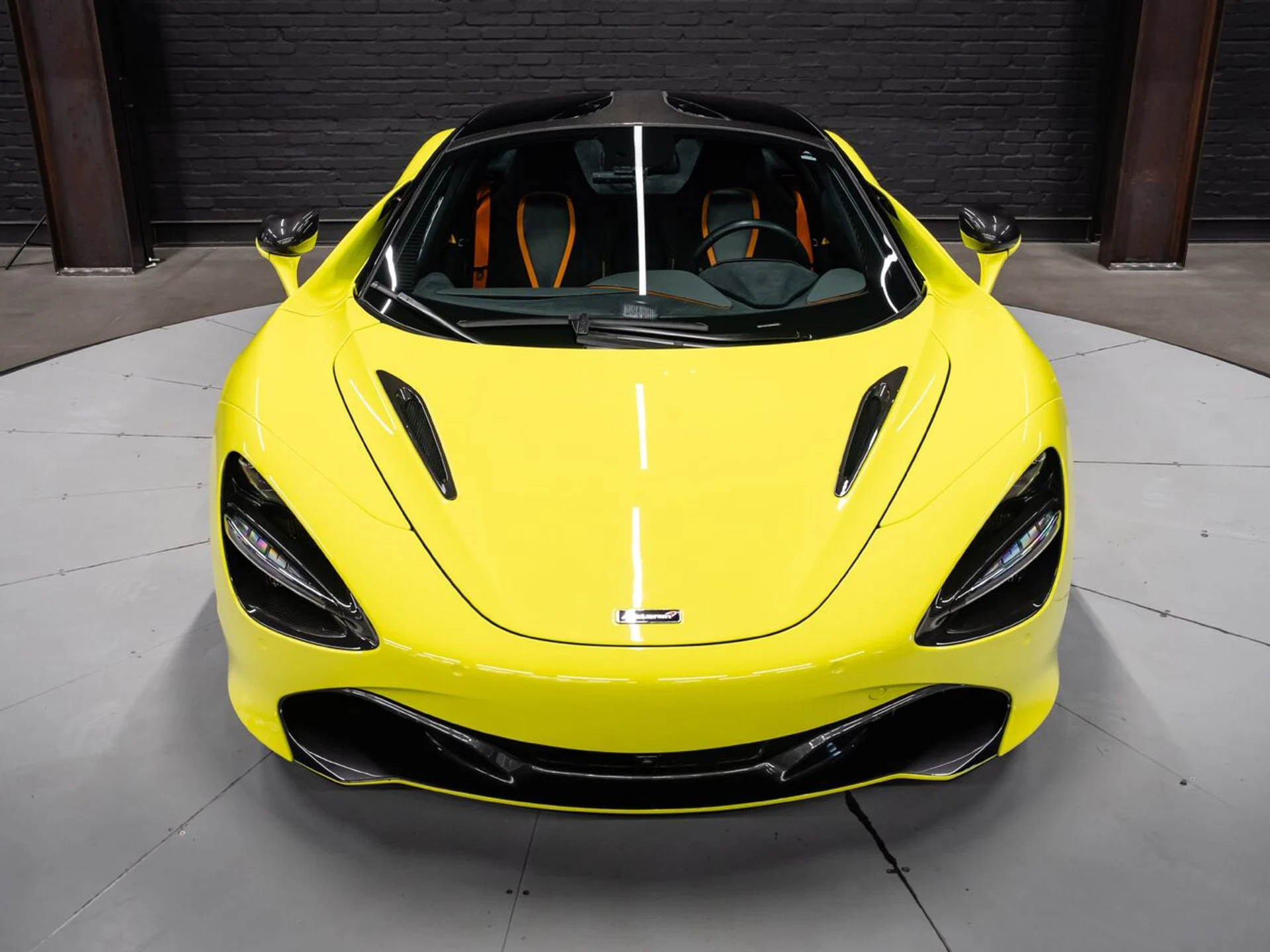mph024_379051460_mclaren_720s_2018_f9bb52c0bb