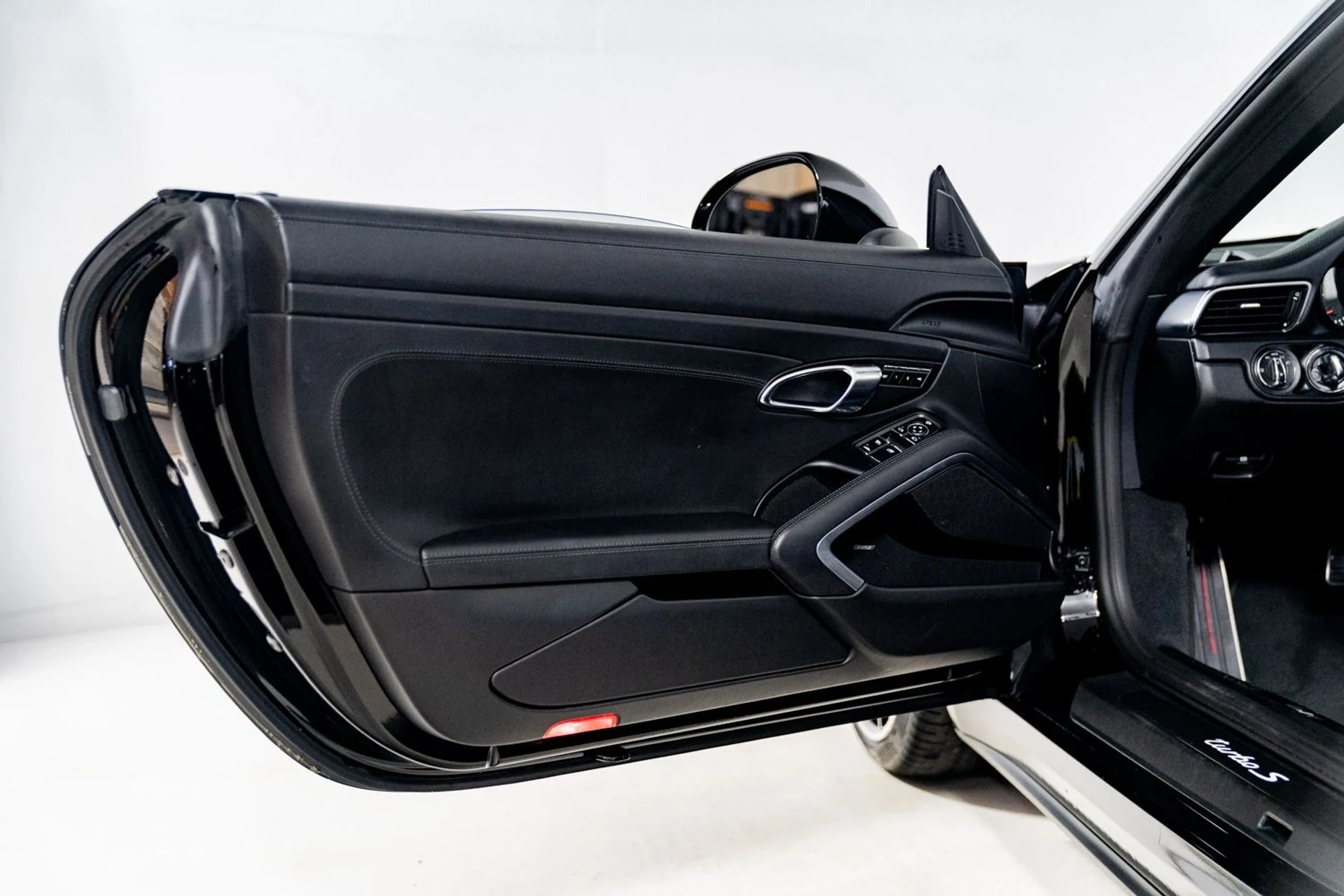 mph024_3793025785_2d6656440be54549a49965136afefc35_befdfb974b