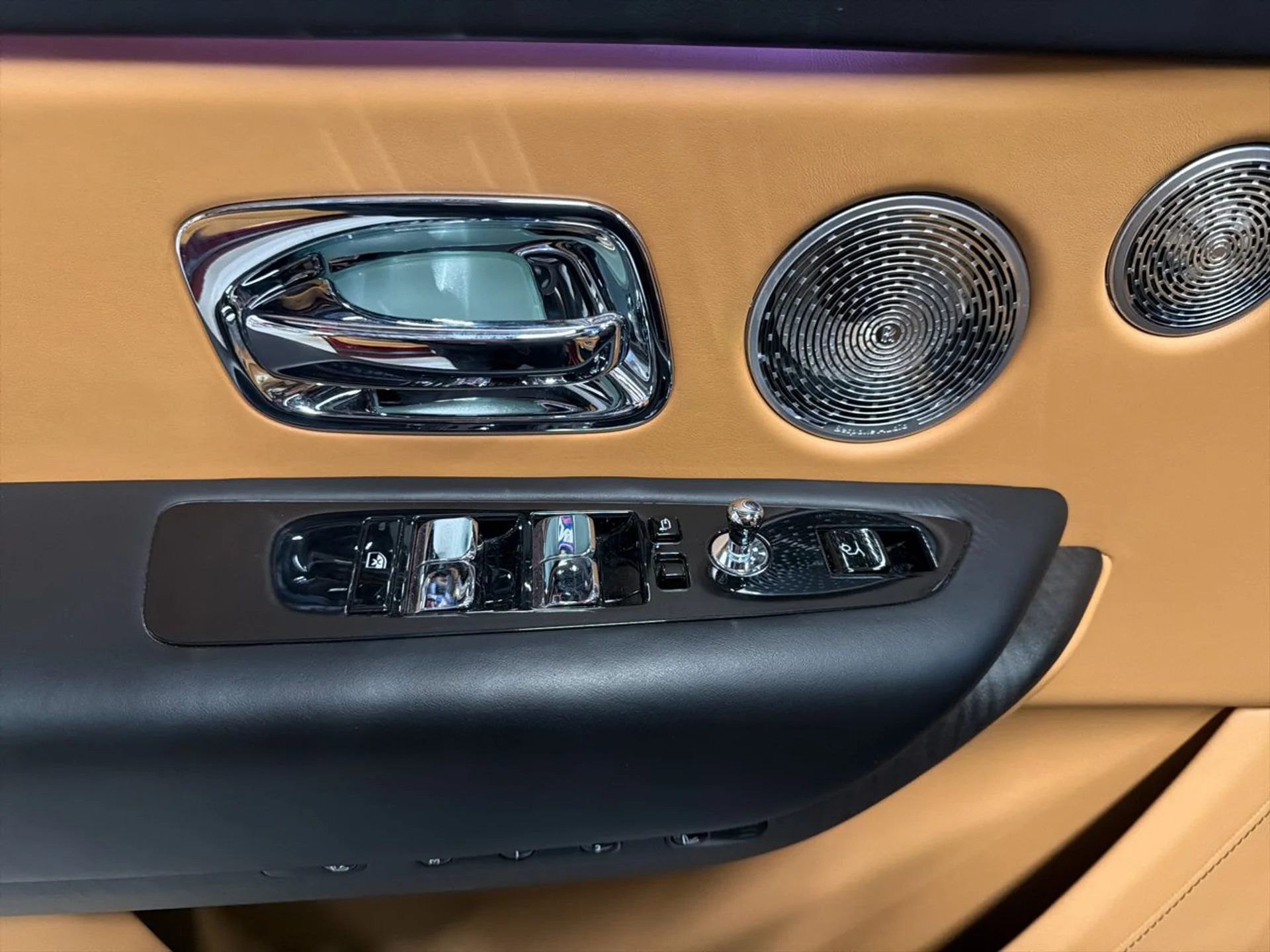 mph024_3803682498_639008120727129742_9903b99fa5