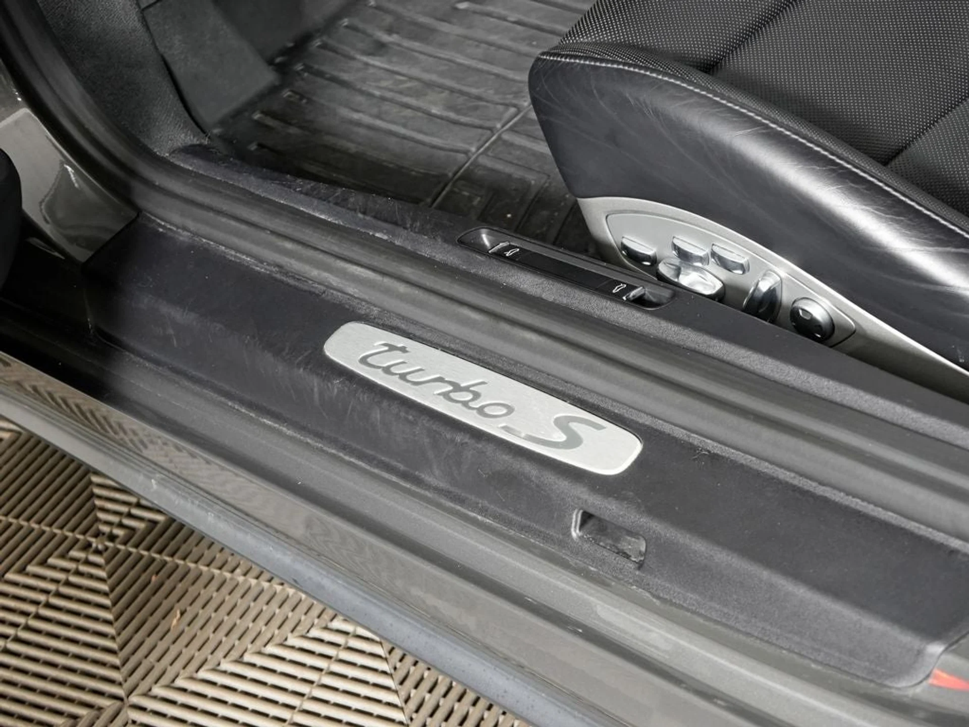 mph024_3807147891_25_f3dc8cf072