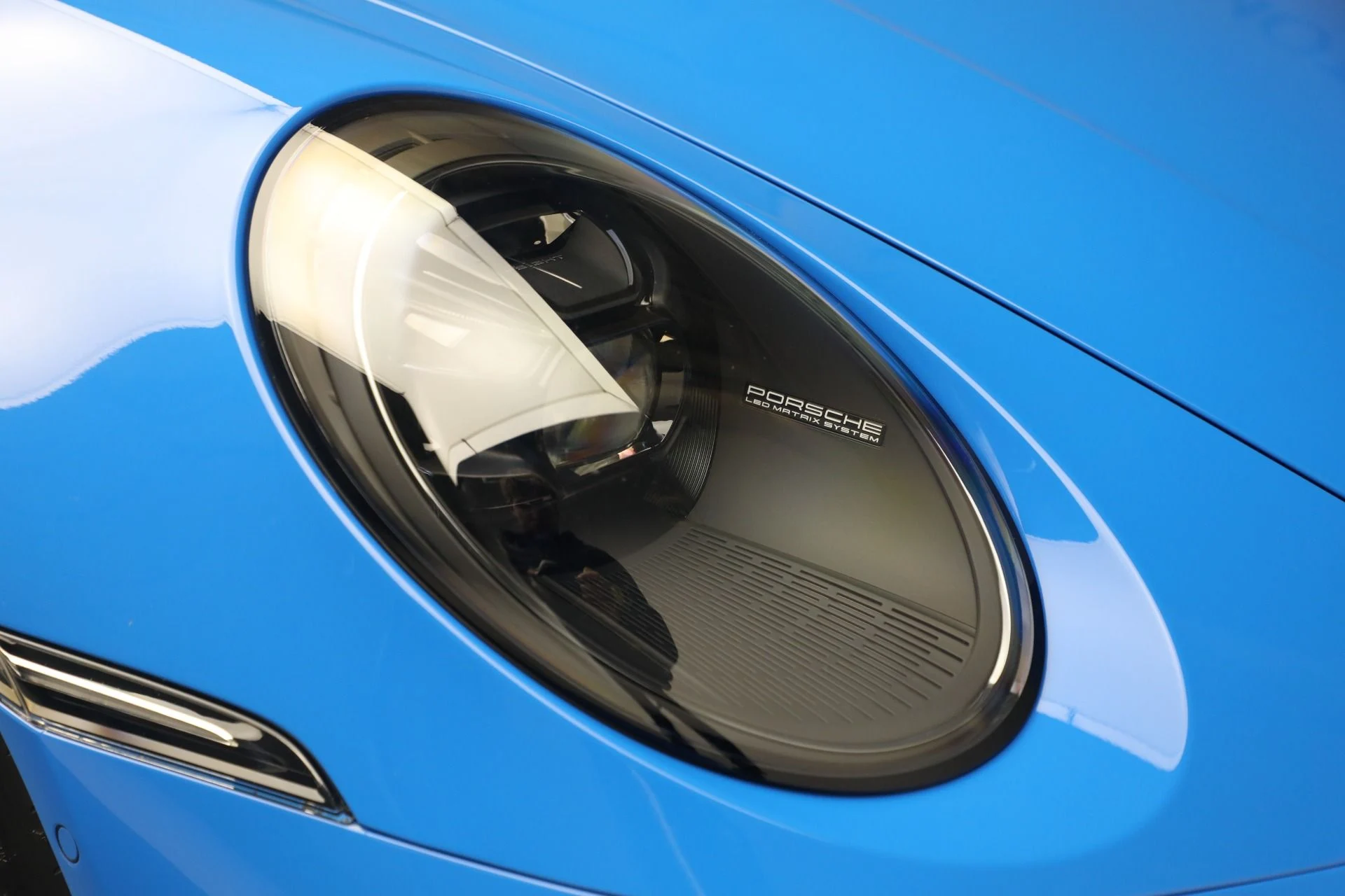 mph024_3814768756_Used_2022_Porsche_911_Turbo_S_1773502878_84d4e599a4