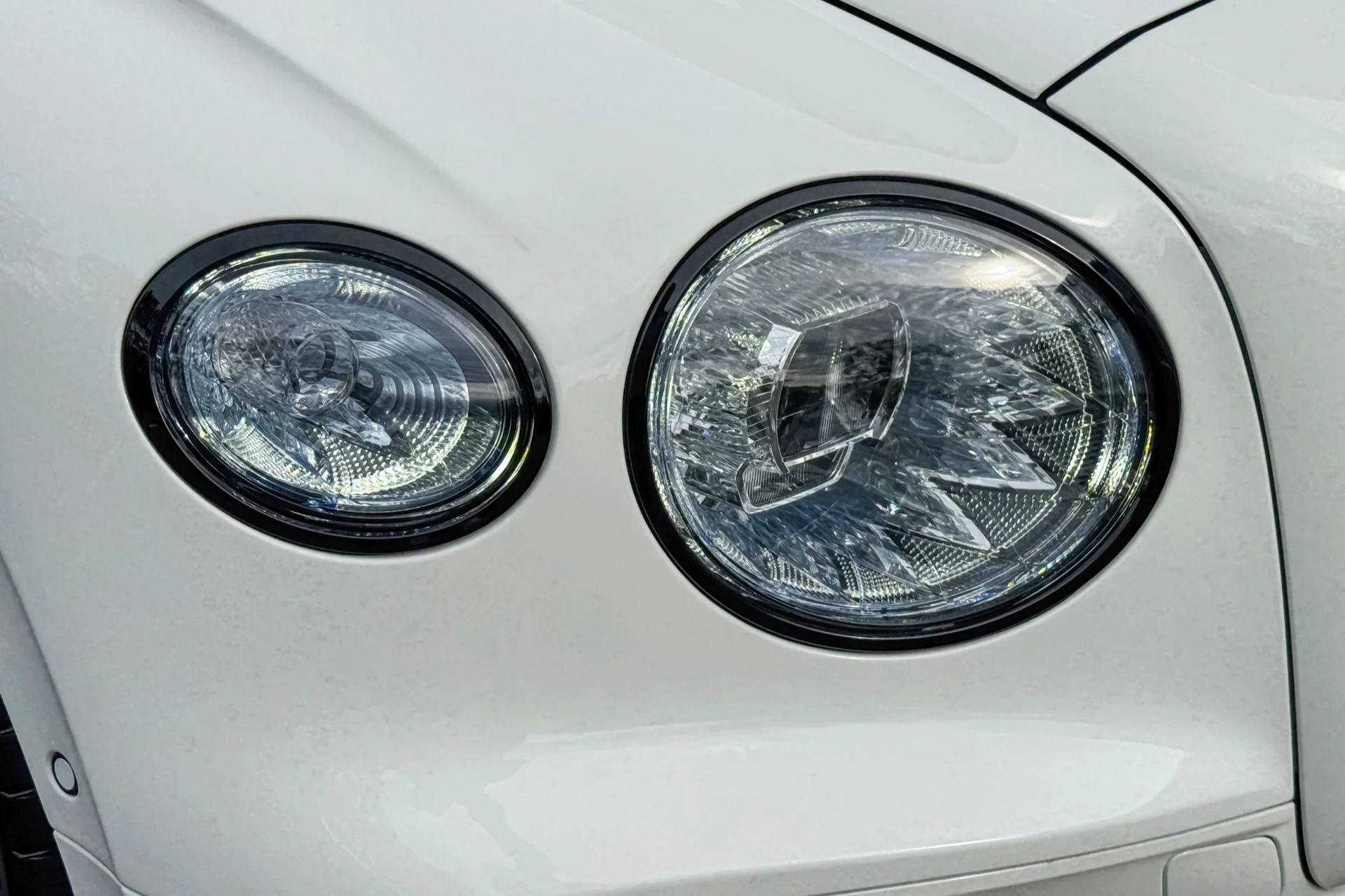 mph024_3826487404_New_2026_Bentley_Flying_Spur_1758111119_29767c33ee