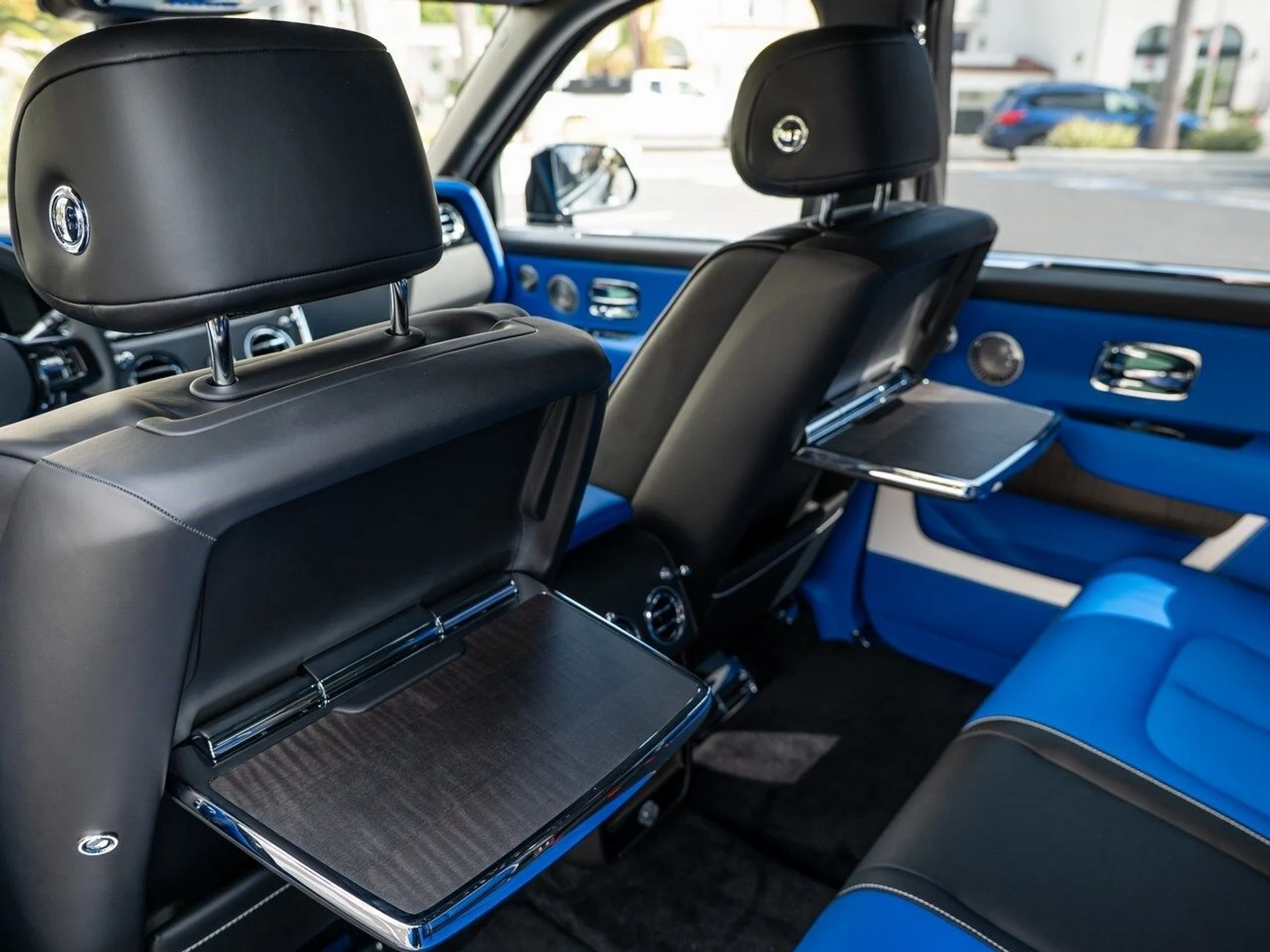 mph024_3836440759_e53d9a8e31df3da91f93ce4f472594dcx_346be2fea9