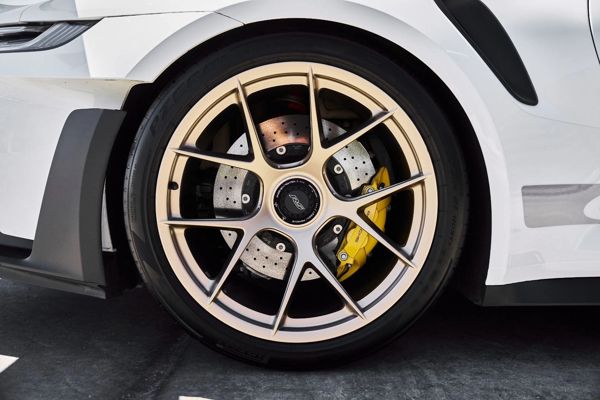 mph024_3850212141_Used_2025_Porsche_911_GT_3_RS_1780614699_0bfbddf403