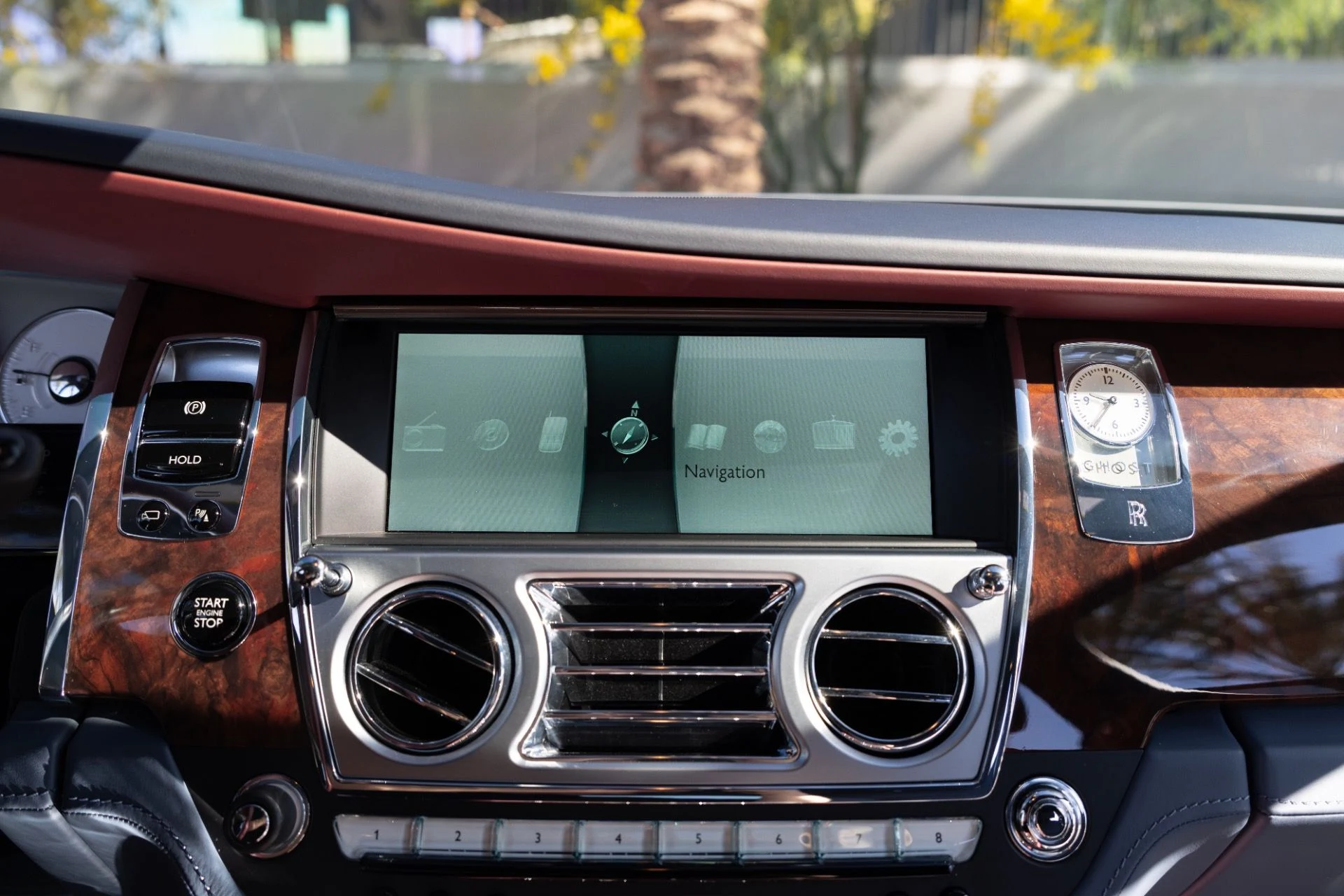 mph024_3859847071_Used_2017_Rolls_Royce_Ghost_1774567845_8af43a6db5