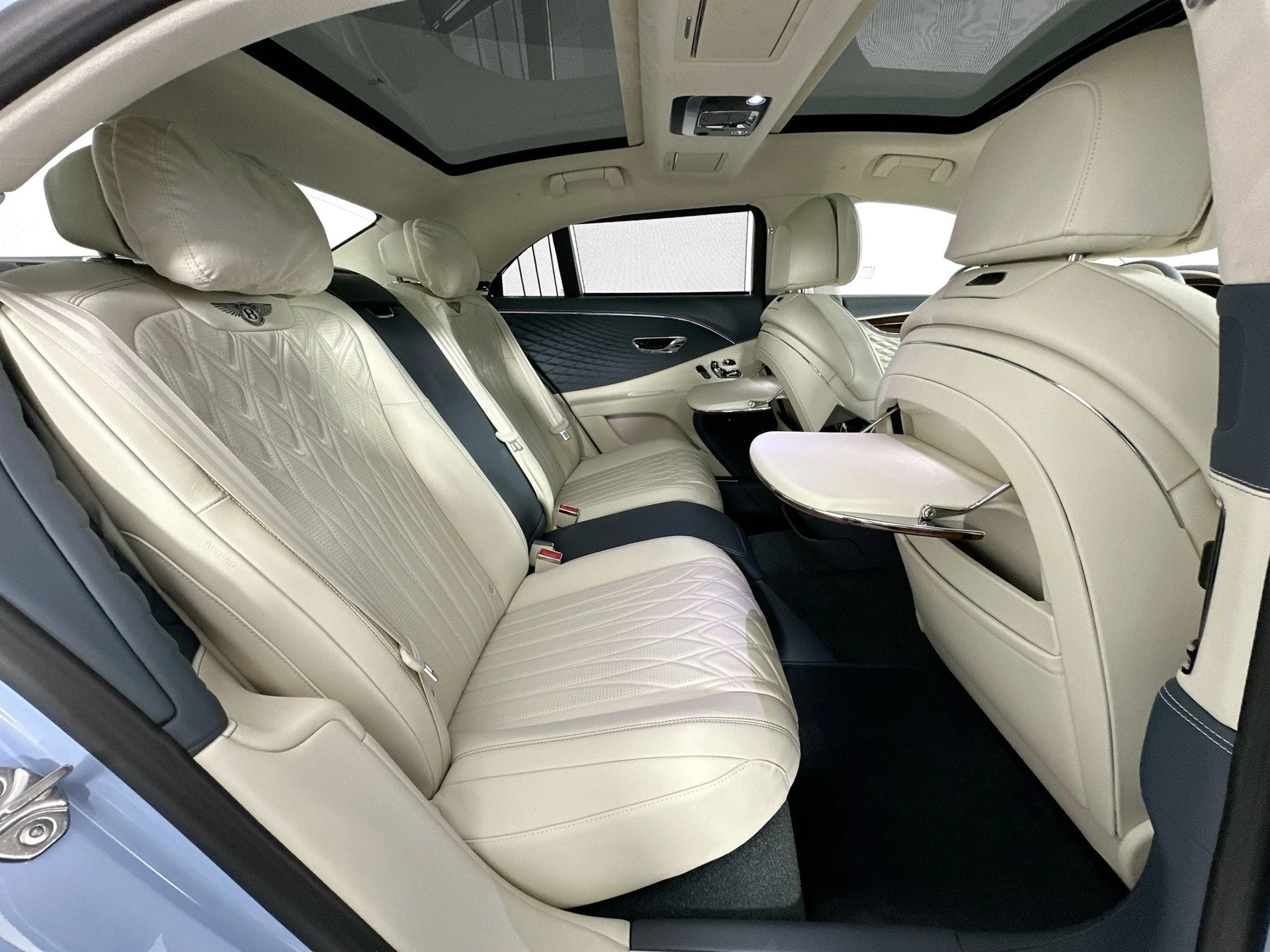 mph024_3861056807_25_029e83d694