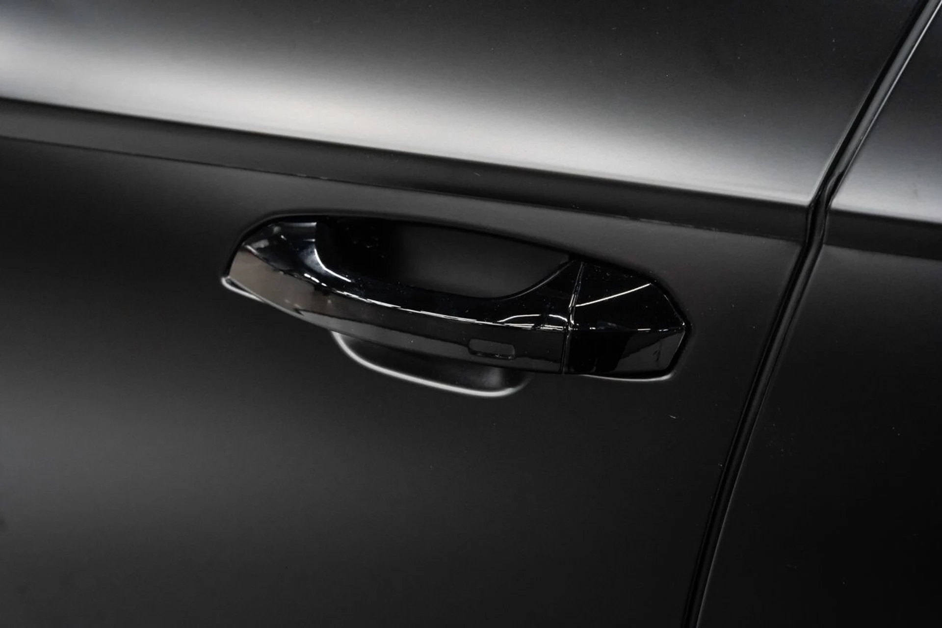 mph024_3862620919_lamborghini_urus_2023_b155f80cd1