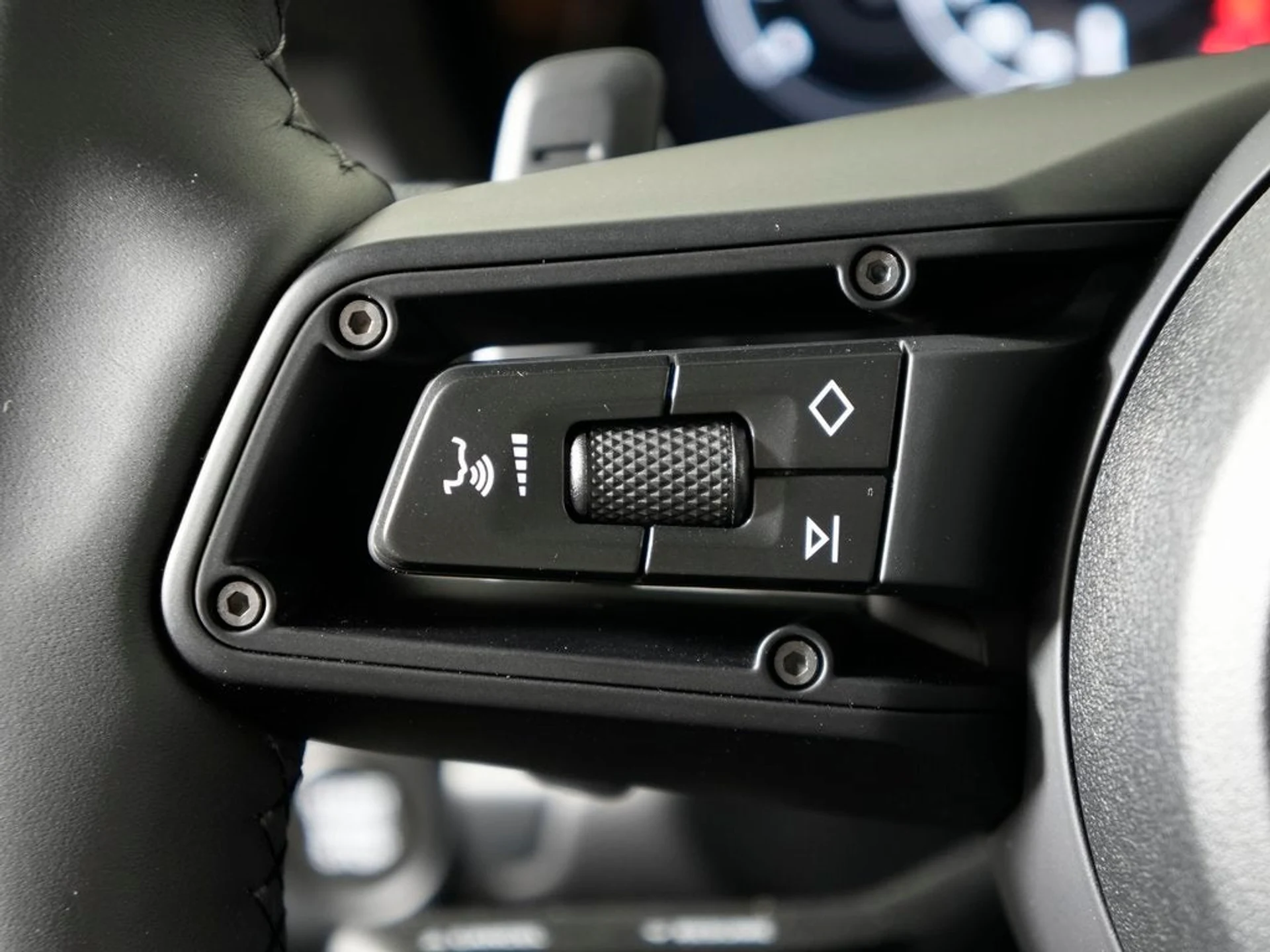 mph024_3883395932_25_ded5052d9c