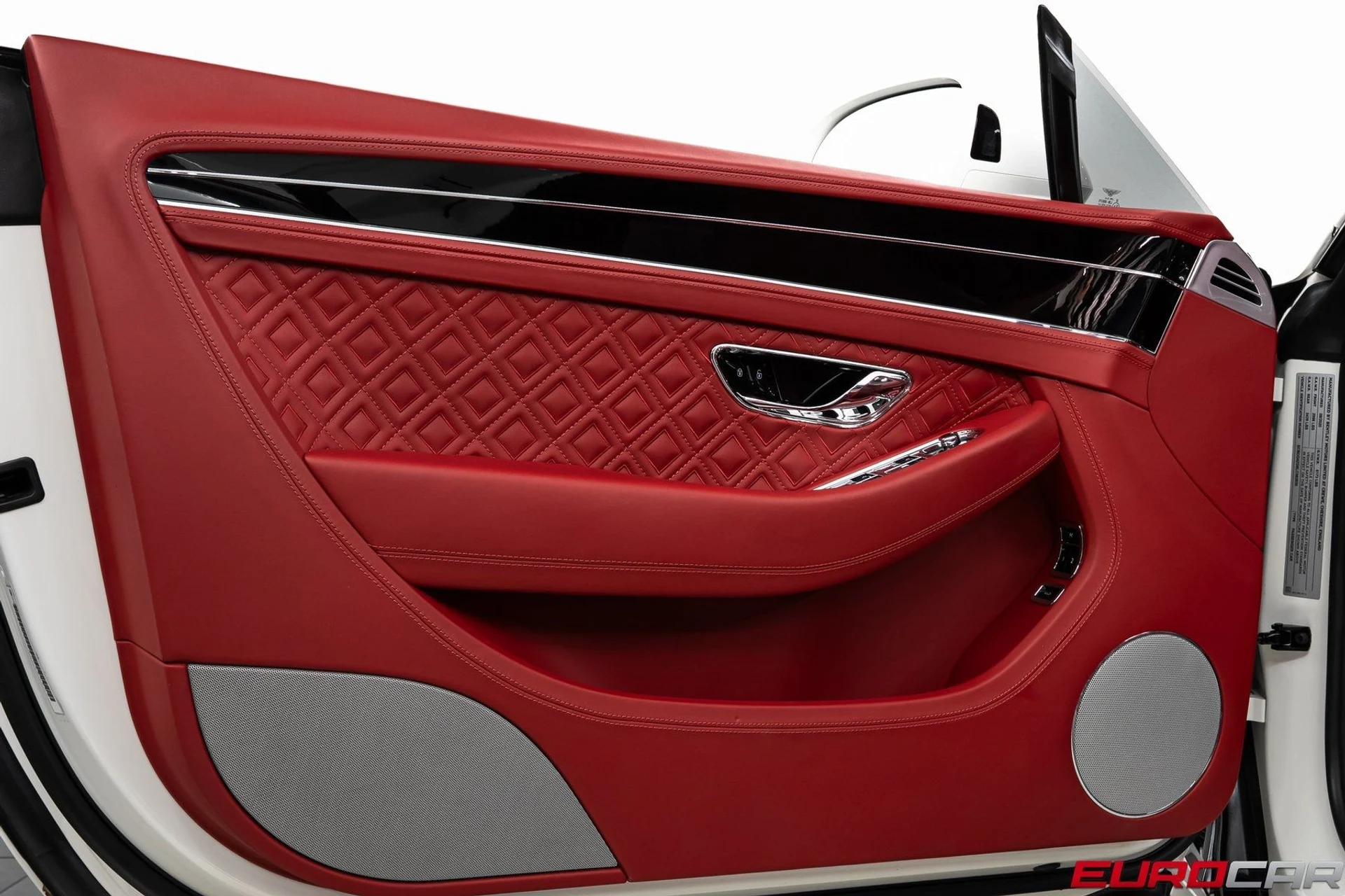 mph024_3884500186_image_25_6dcafb5882