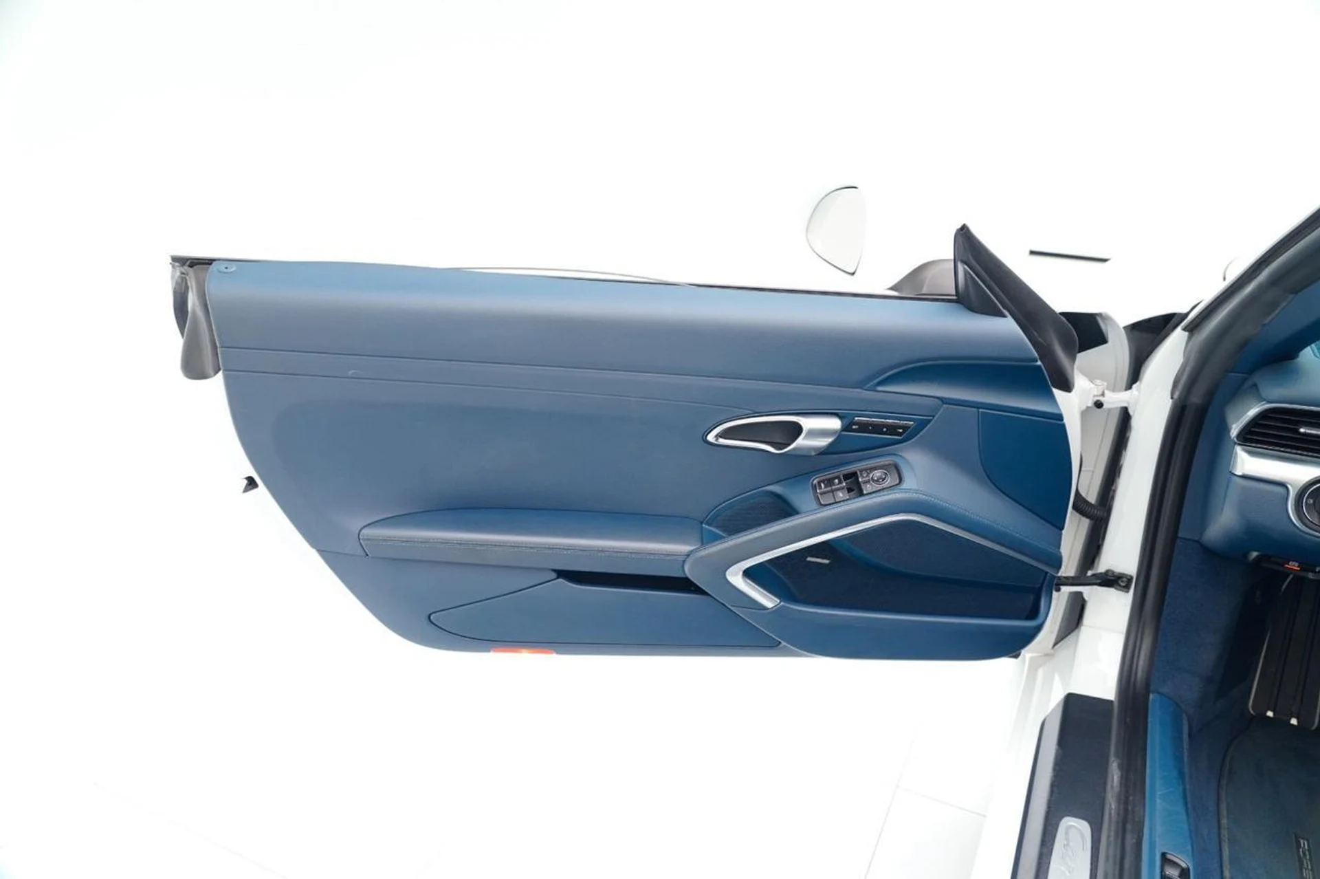 mph024_3885376496_a77f11b75a536938968bd59fa8b0a586_3d1169128c