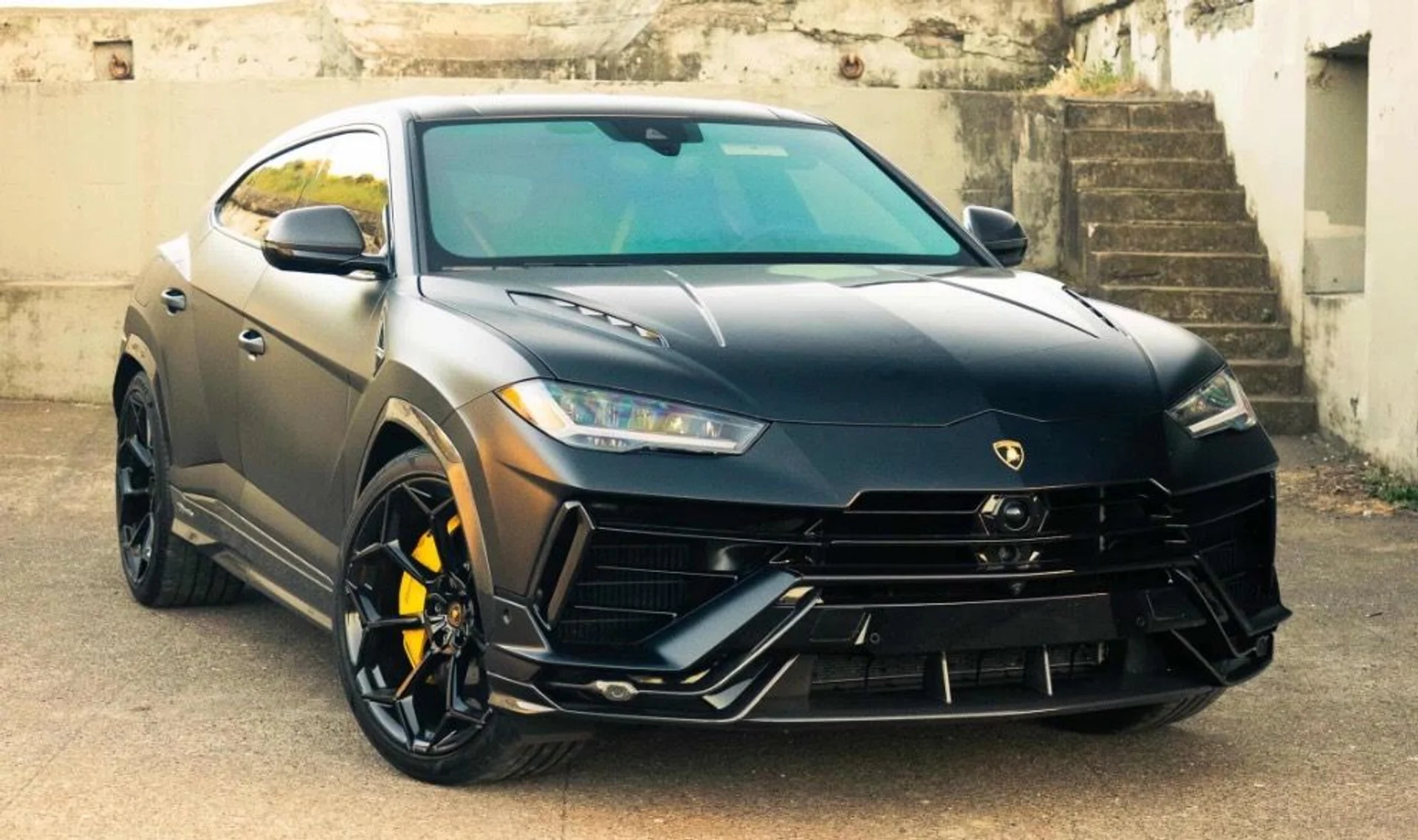 mph024_3886171748_Used_2023_Lamborghini_Urus_Performante_1774898175_9f6f228c7c