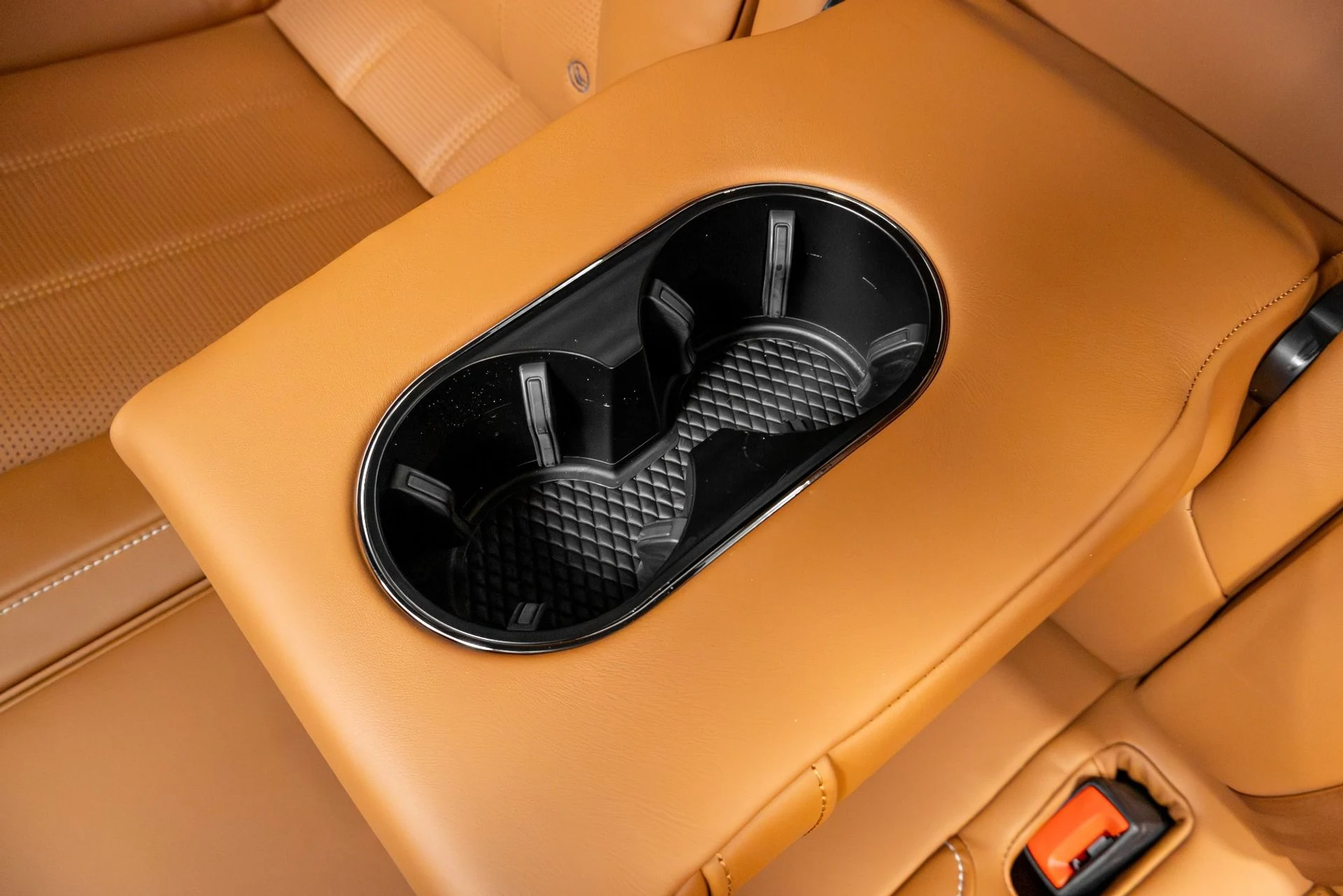 mph024_3895112311_Used_2019_Bentley_Bentayga_V8_1771459975_bdabe92c14