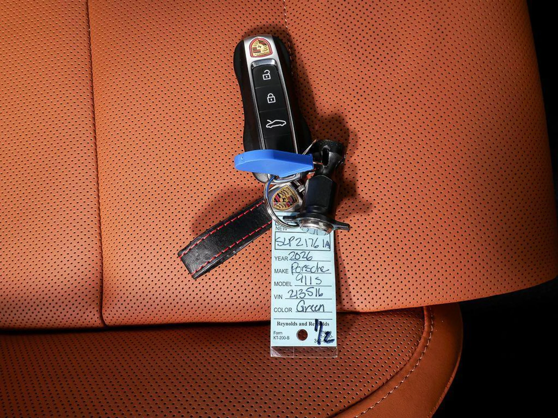 mph024_3896571246_nr_Cf_KBT_Sz_RD_2a_Gl_Fs2v2o2y_OWAY_870ddb32a3