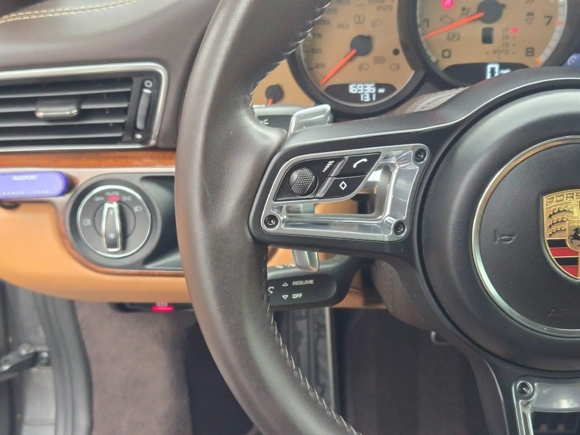 mph024_3898178158_25_052ca1faf1