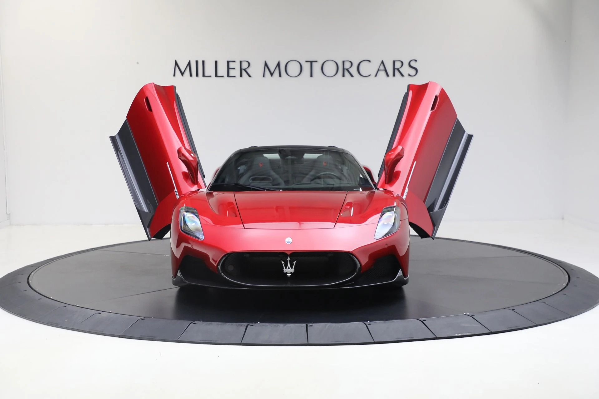 mph024_3899433808_Used_2024_Maserati_MC_20_Cielo_1759530418_53cd5c3d68