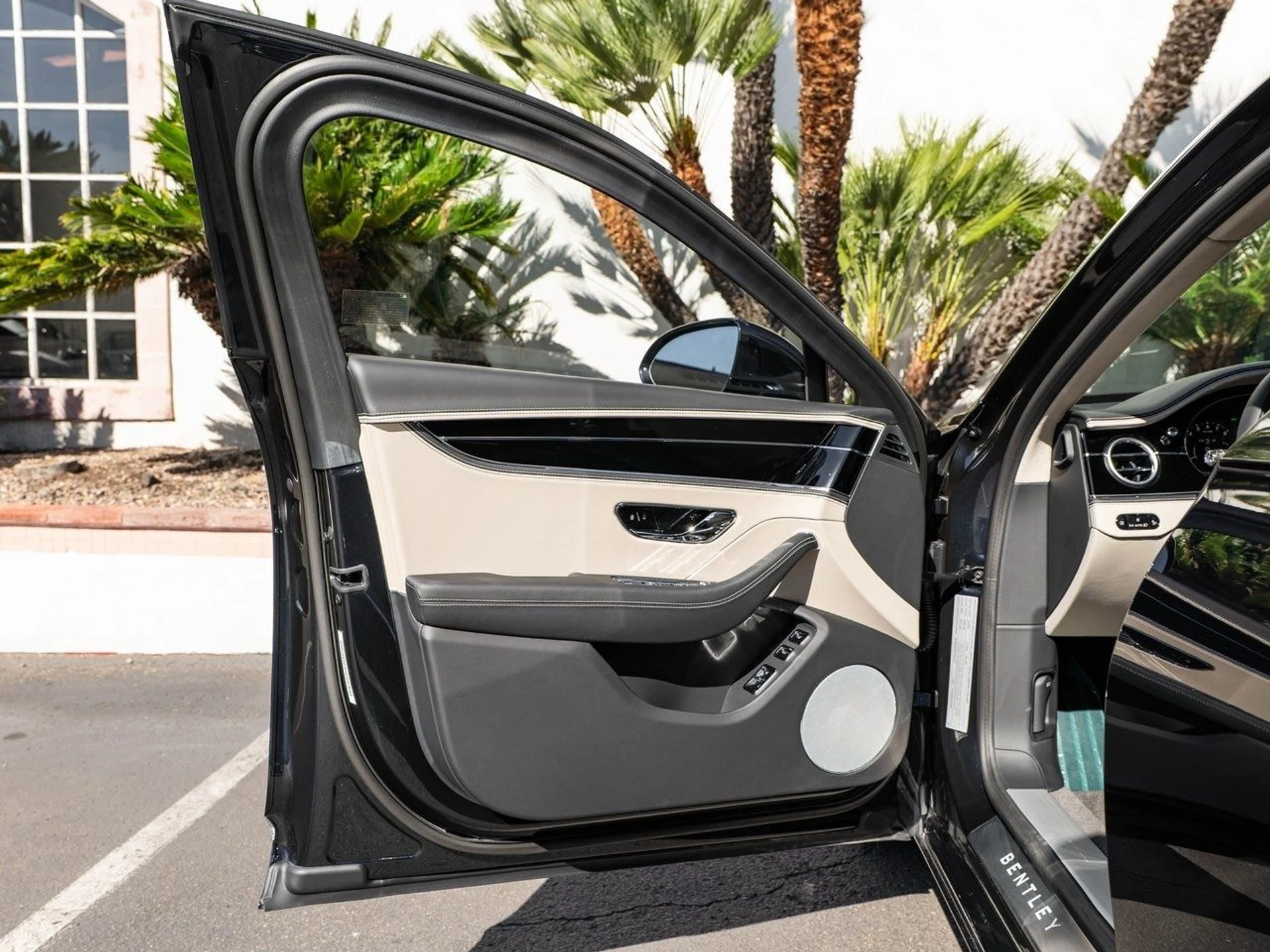 mph024_3899456571_d9e3360561857d6dc34e8ff348473a7dx_2177db123f