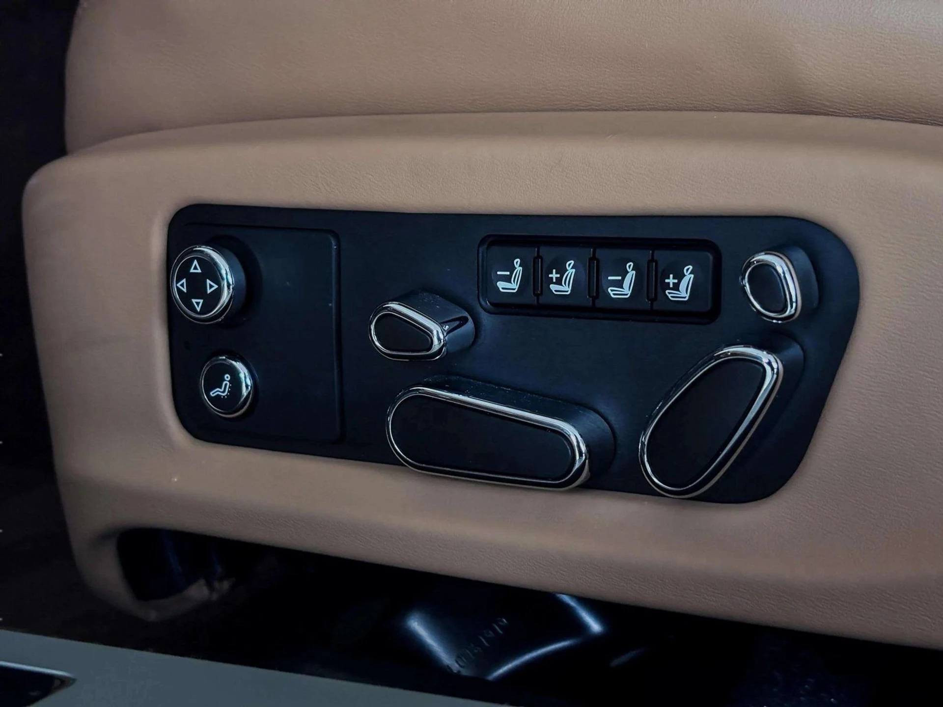 mph024_3912866943_image_25_5703181c66