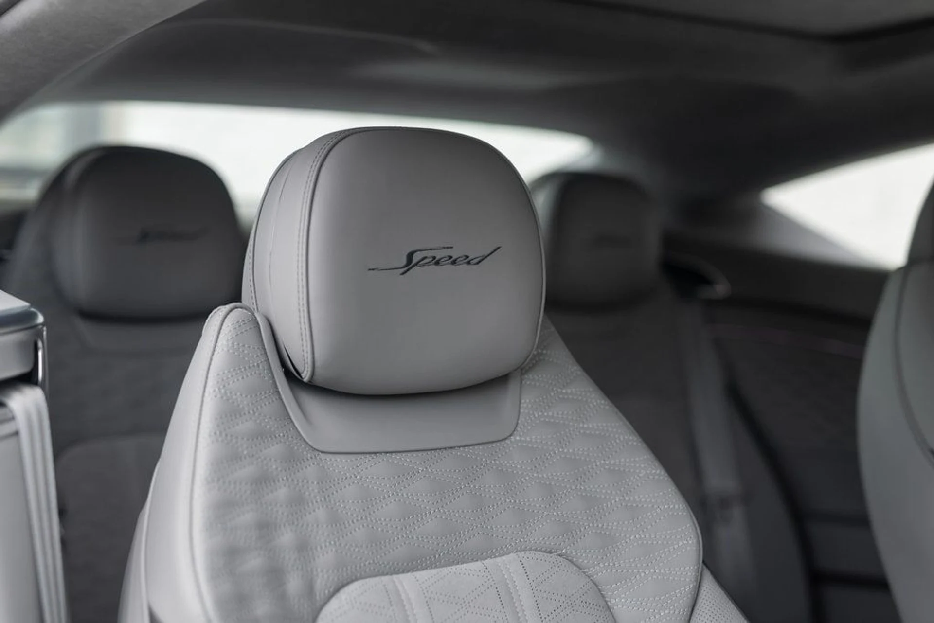 mph024_3921715166_54dadf19d59e0abc8de3c41ed540fb31x_9e865463db