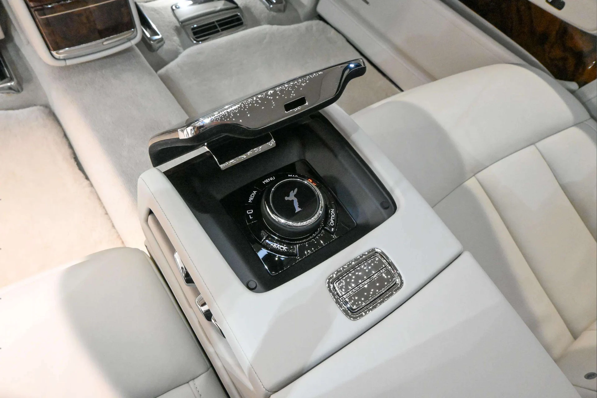 mph024_392573098_a4fc2dd7_51a5_440d_b303_35240c9b3e23_8b63f0021b