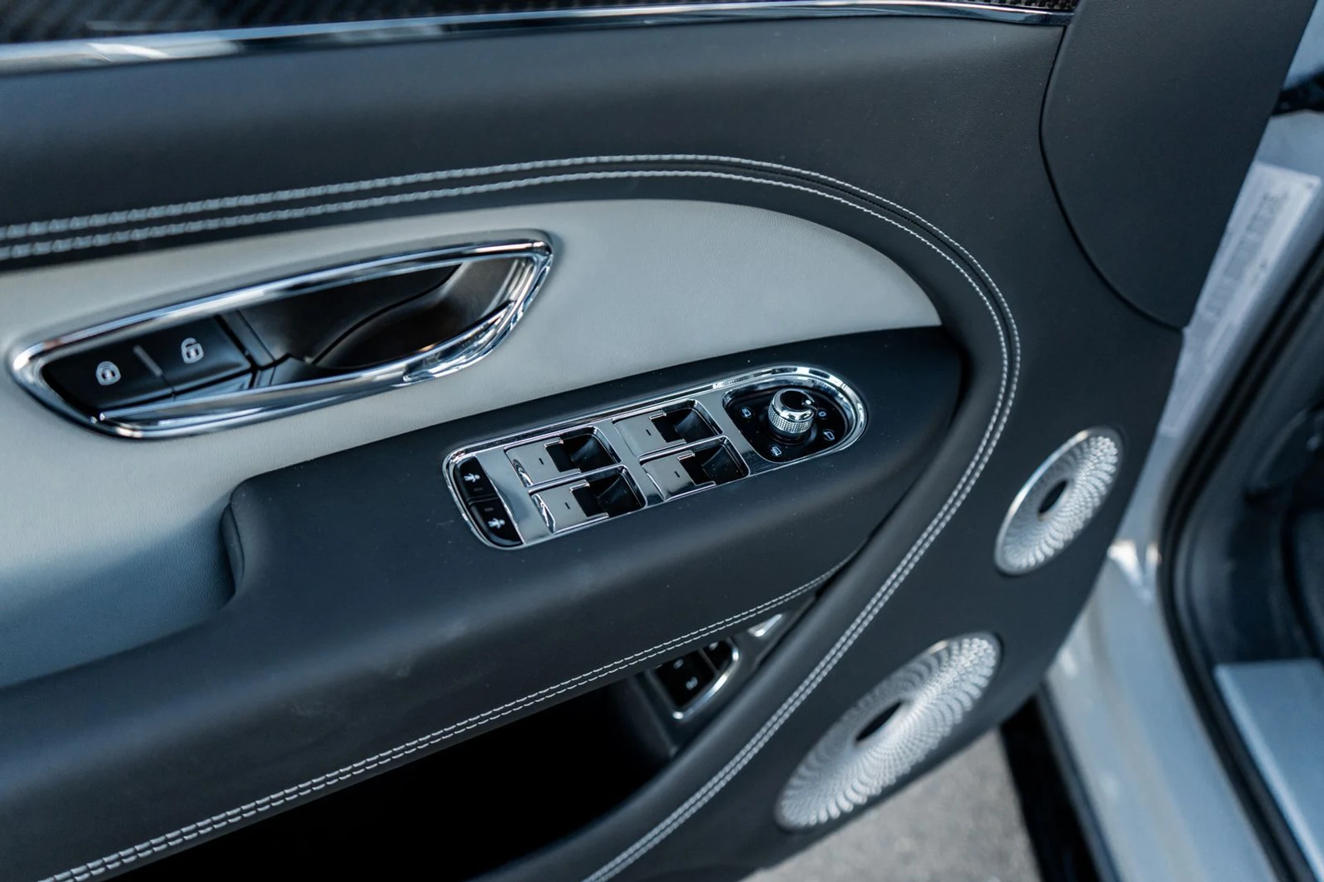 mph024_392772883_73070632_f36a_4af0_b035_acbc0a122d1a_0e84a9d194