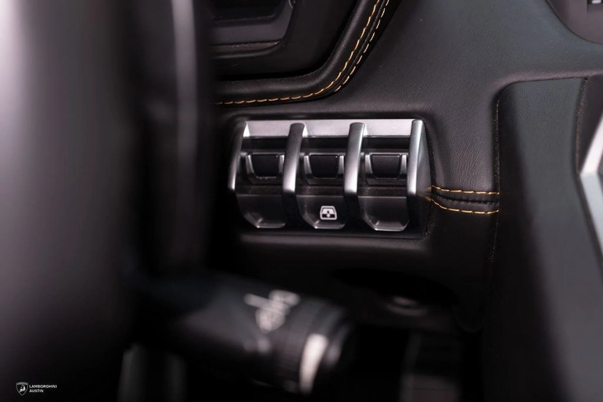 mph024_3927866144_69a5bd04ac93ccf2045e740d671990e9x_5209a3caf8