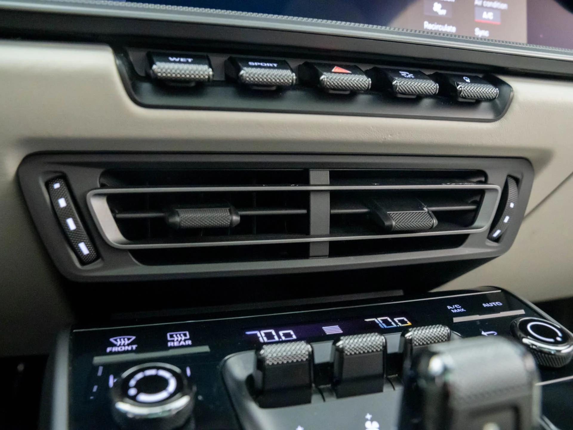 mph024_3936248775_9758d8c98f31e55d99c23f3421090557x_38e0dbd9da