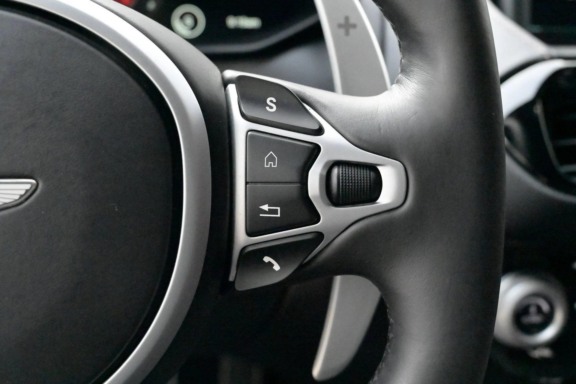 mph024_3940018664_46e38defdfb5467c8a42ab04267cbf27_524ce7a538