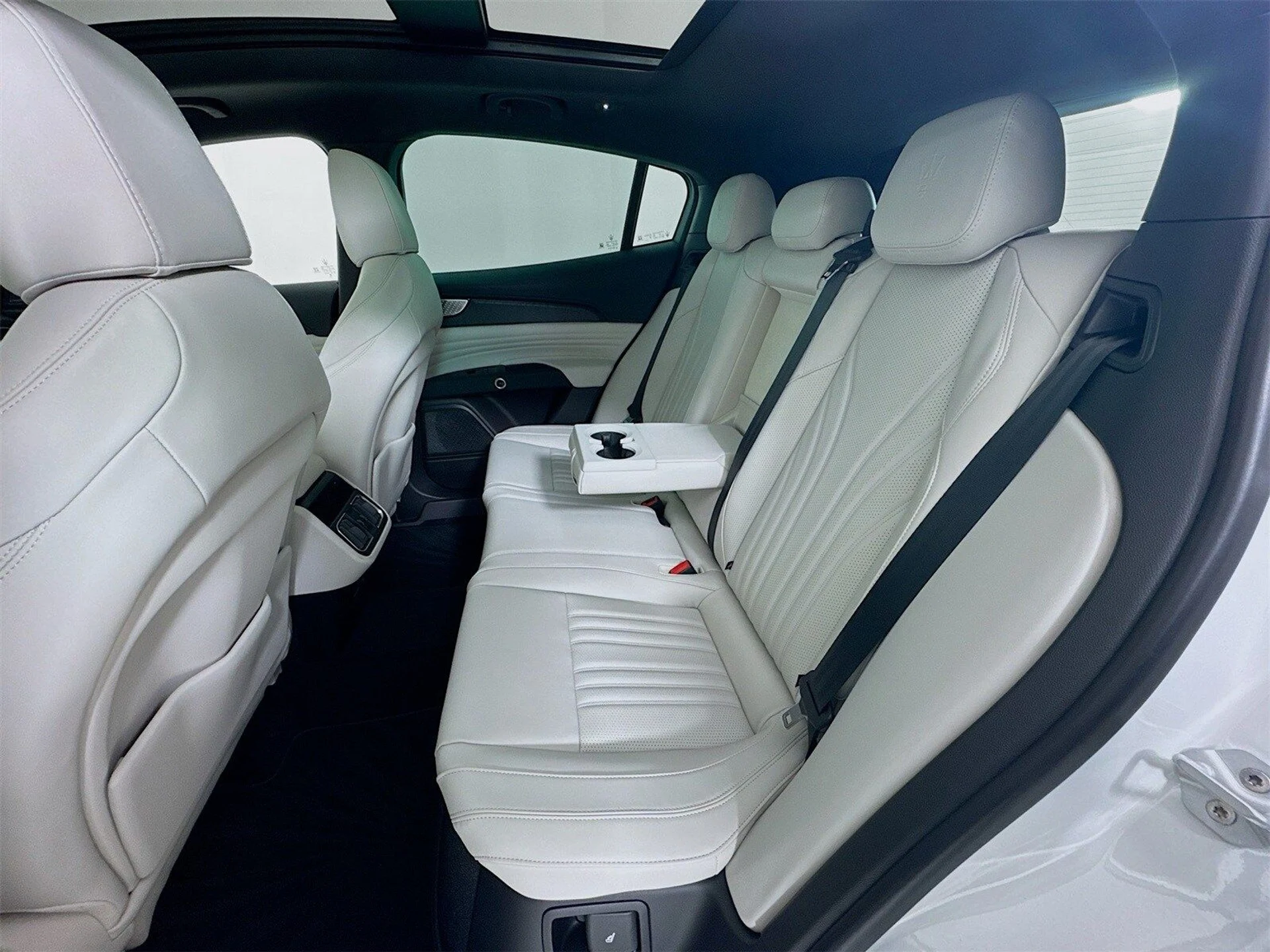 mph024_3943033051_439323a628b0ba87ee7eab65dfe0a54fx_81cf3802e0