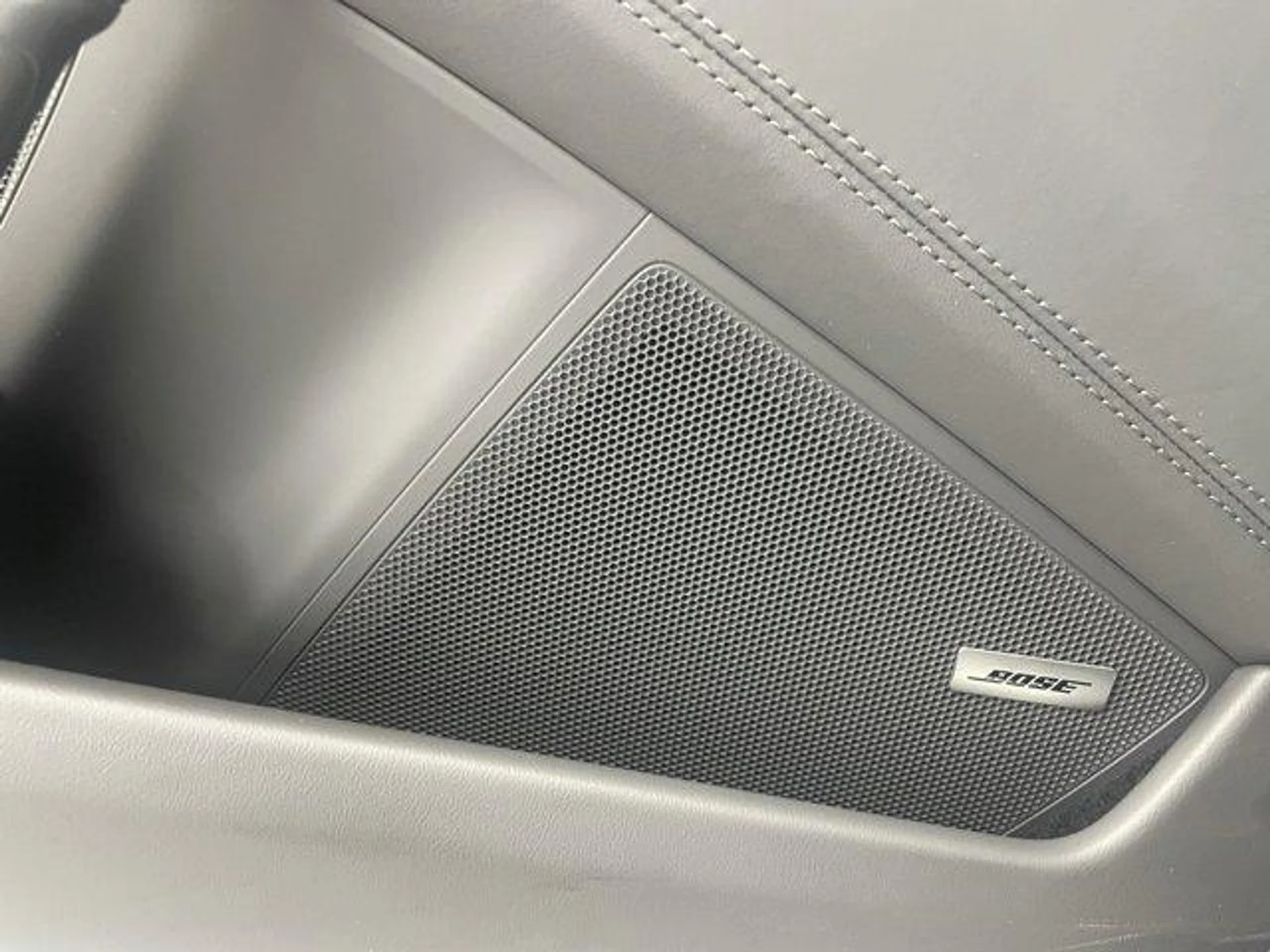 mph024_3943693342_p0_Dpglxv_T5e8_adg_SESRPPQ_Mv3_Y_daacfc43d1