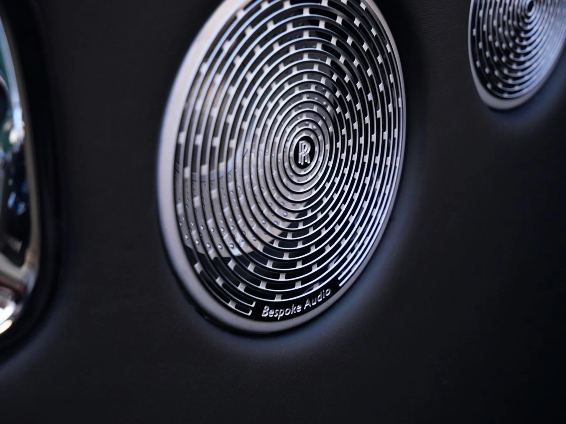 mph024_3943924755_8923c46f77b0539c93bed131431fff2ax_1180363436