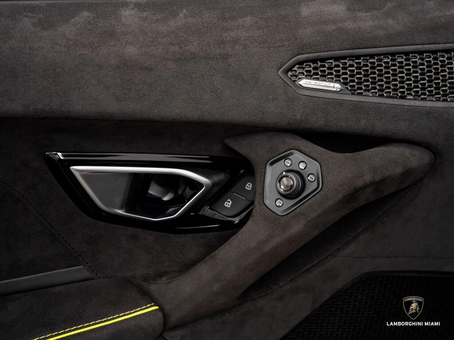 mph024_3955070944_b111c7bc3c4f467e2989c68ae70d51aa_56c7bef1ab