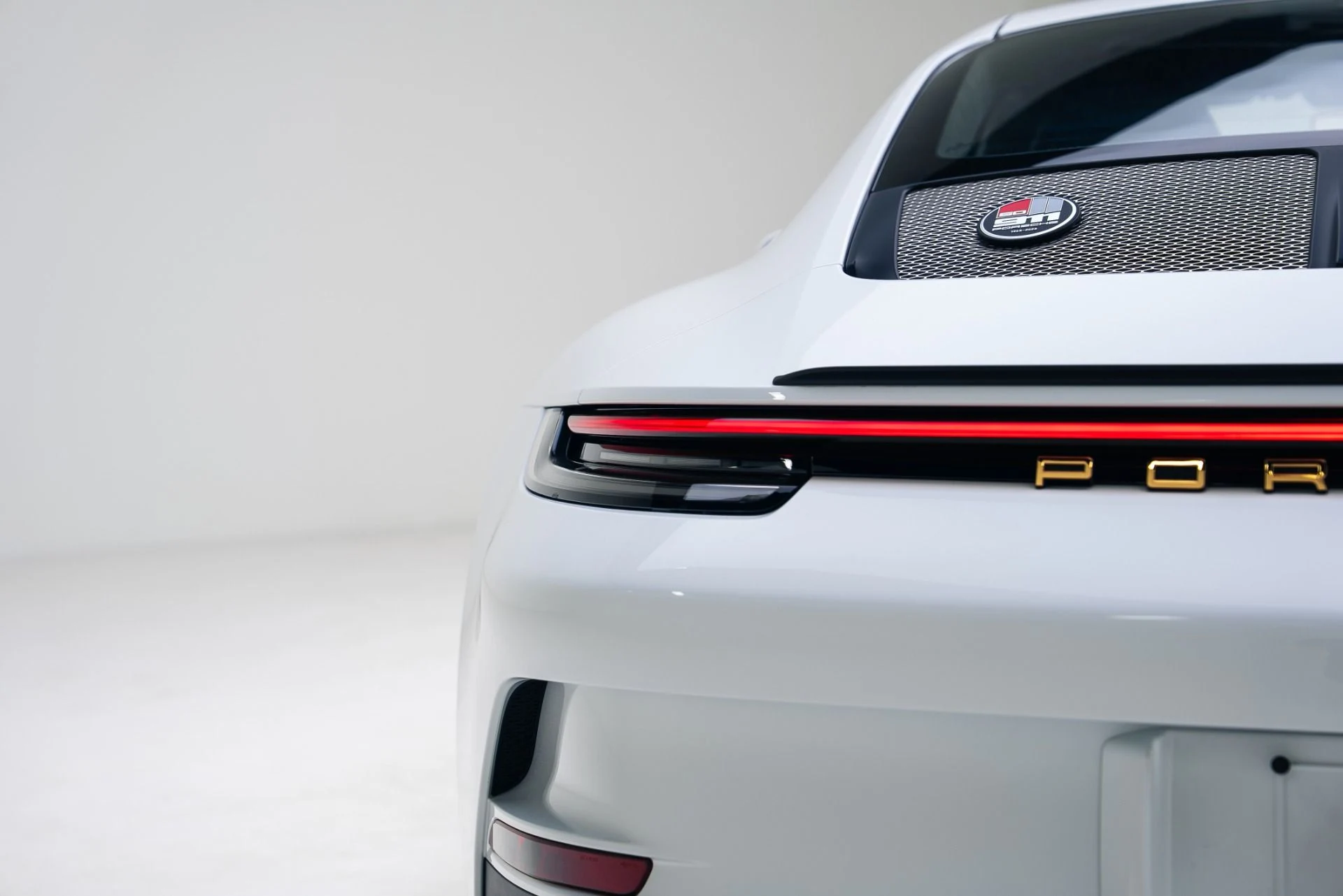 mph024_3965434721_Used_2024_Porsche_911_ST_1767635703_f72a4b040d