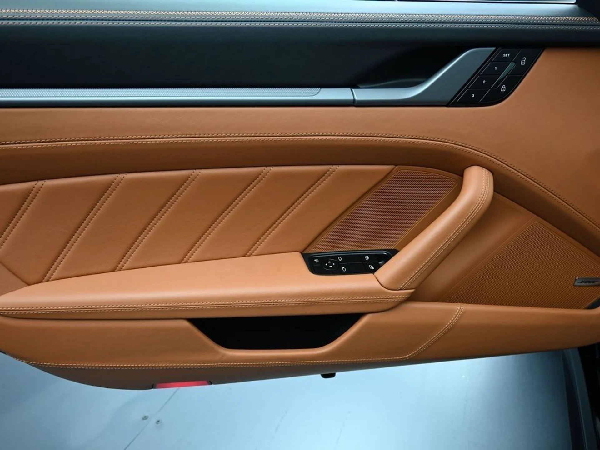 mph024_3967106652_770d3832990aa2b5afe8b50794293847_d92a7c9d2d