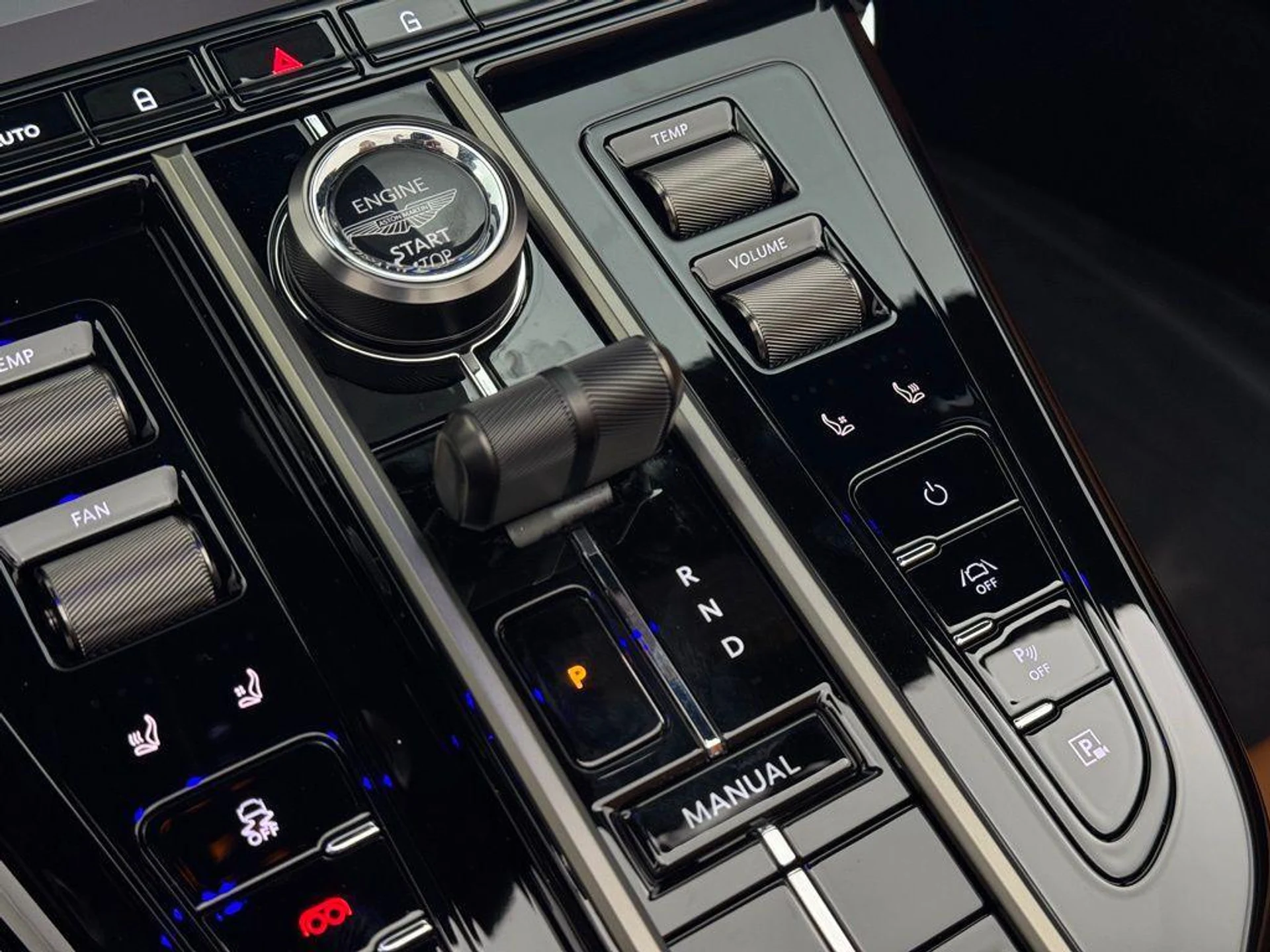 mph024_3967597967_r_X_Hwdl_IQUMTG_Vk_AOA_Fxy_CPN_0uu_I_c4c3db970c