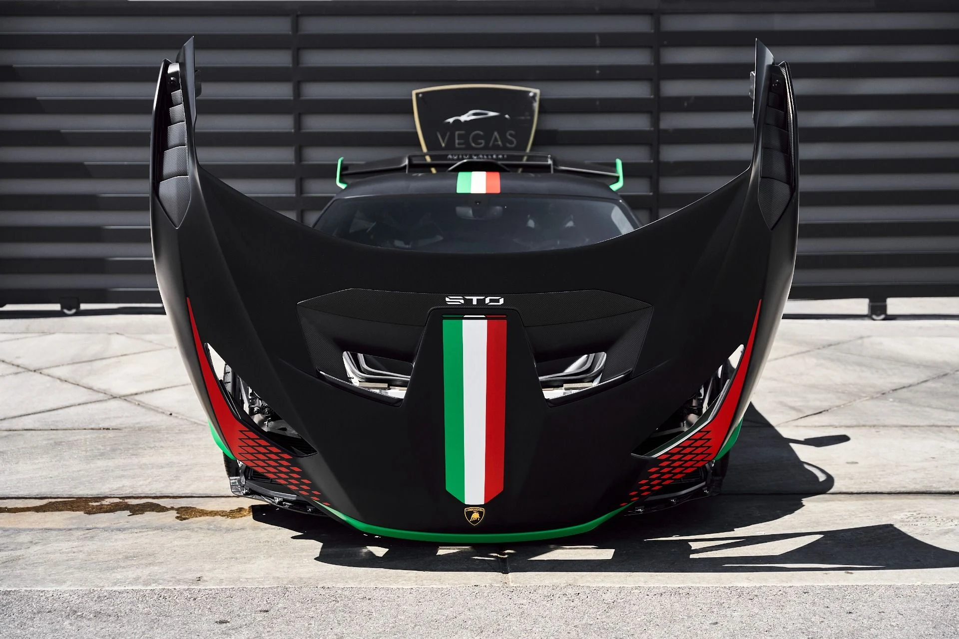 mph024_3974288781_Used_2022_Lamborghini_Huracan_STO_Base_1774488398_17caf0a1e1