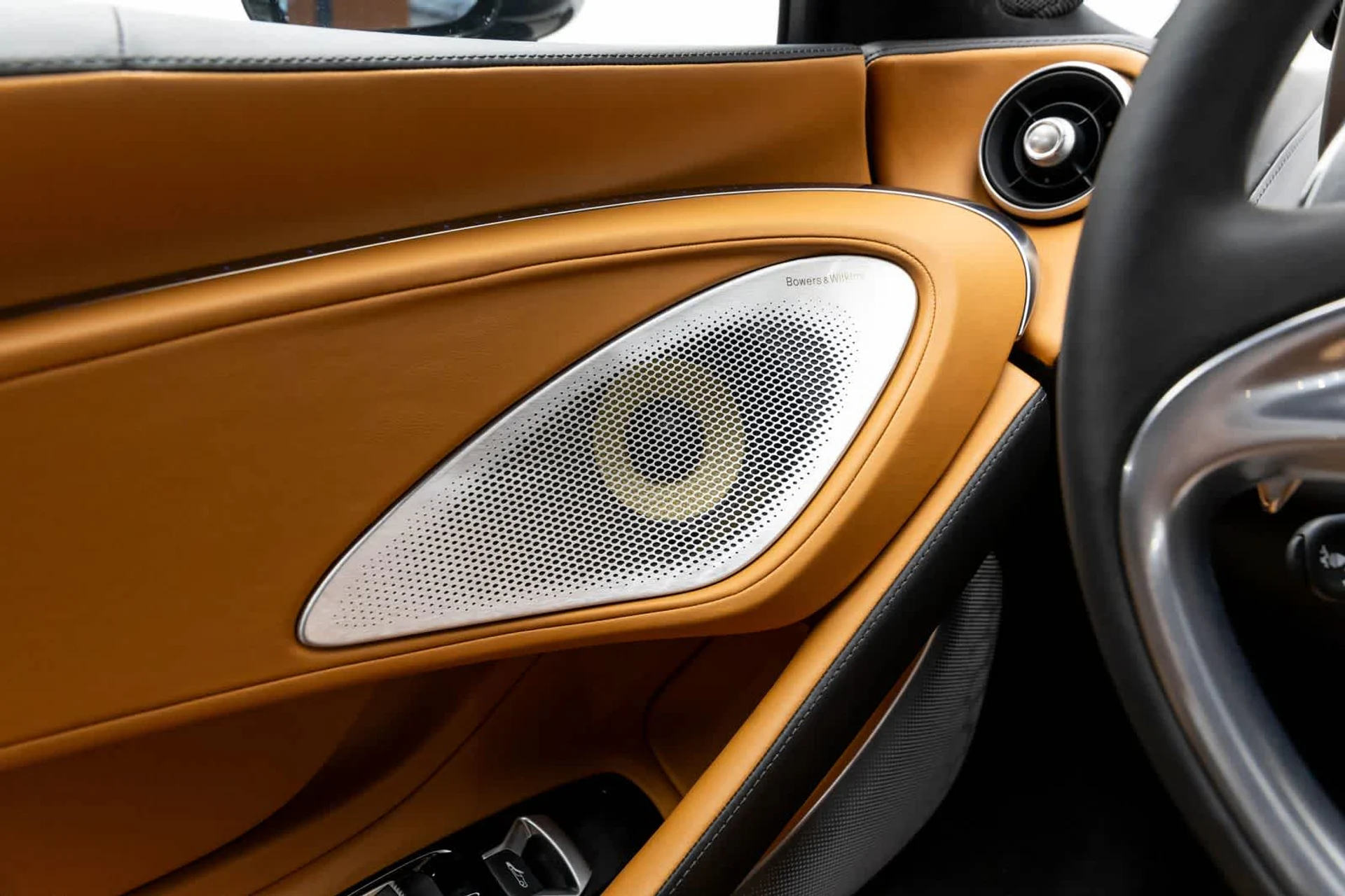 mph024_3974415119_25_c13a3ddb32