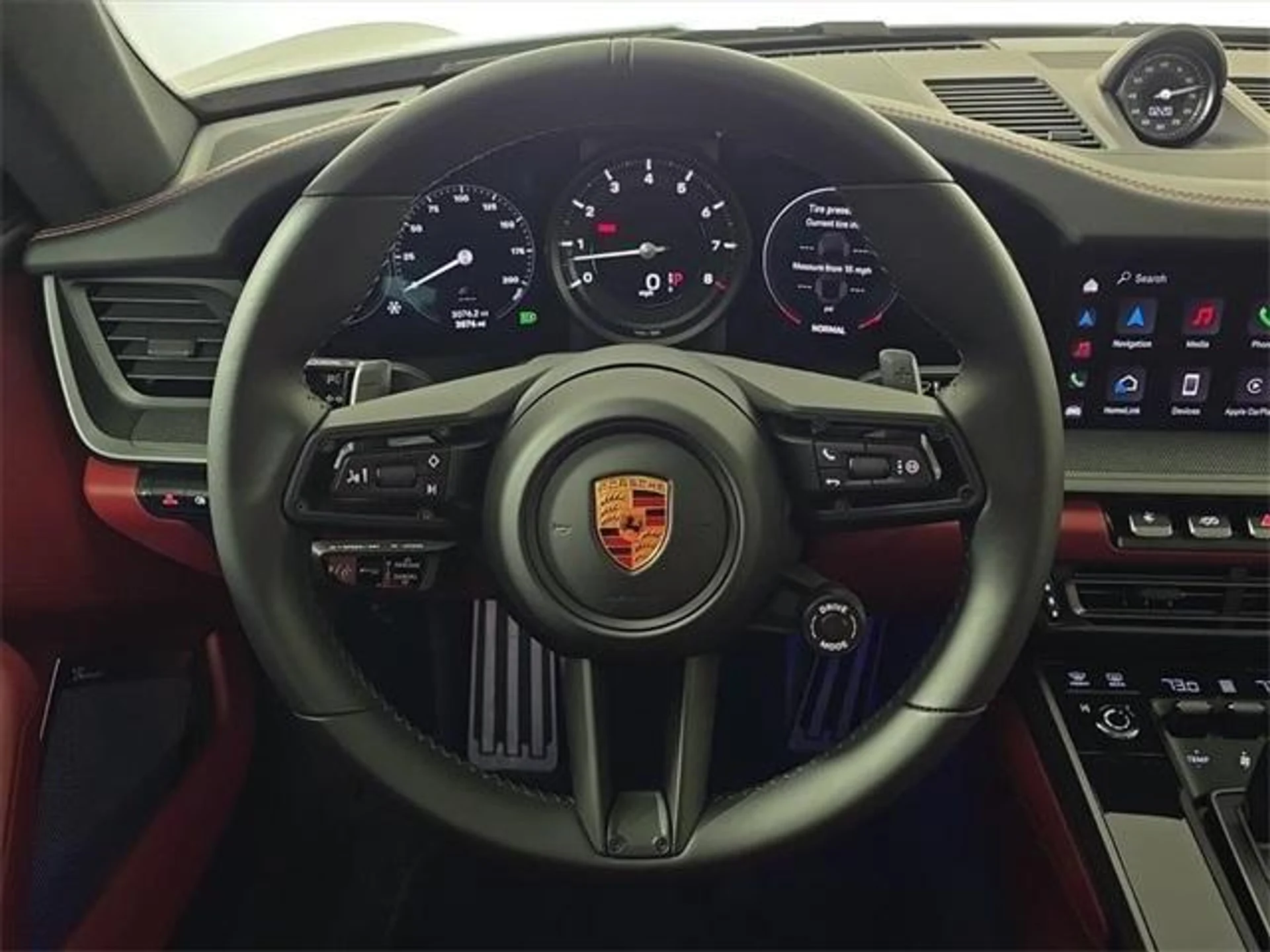 mph024_397557480_Y_Vq93_Yr_C_VOAS_297a_EQT_4_D0_Qo_Cg_a490b5553a