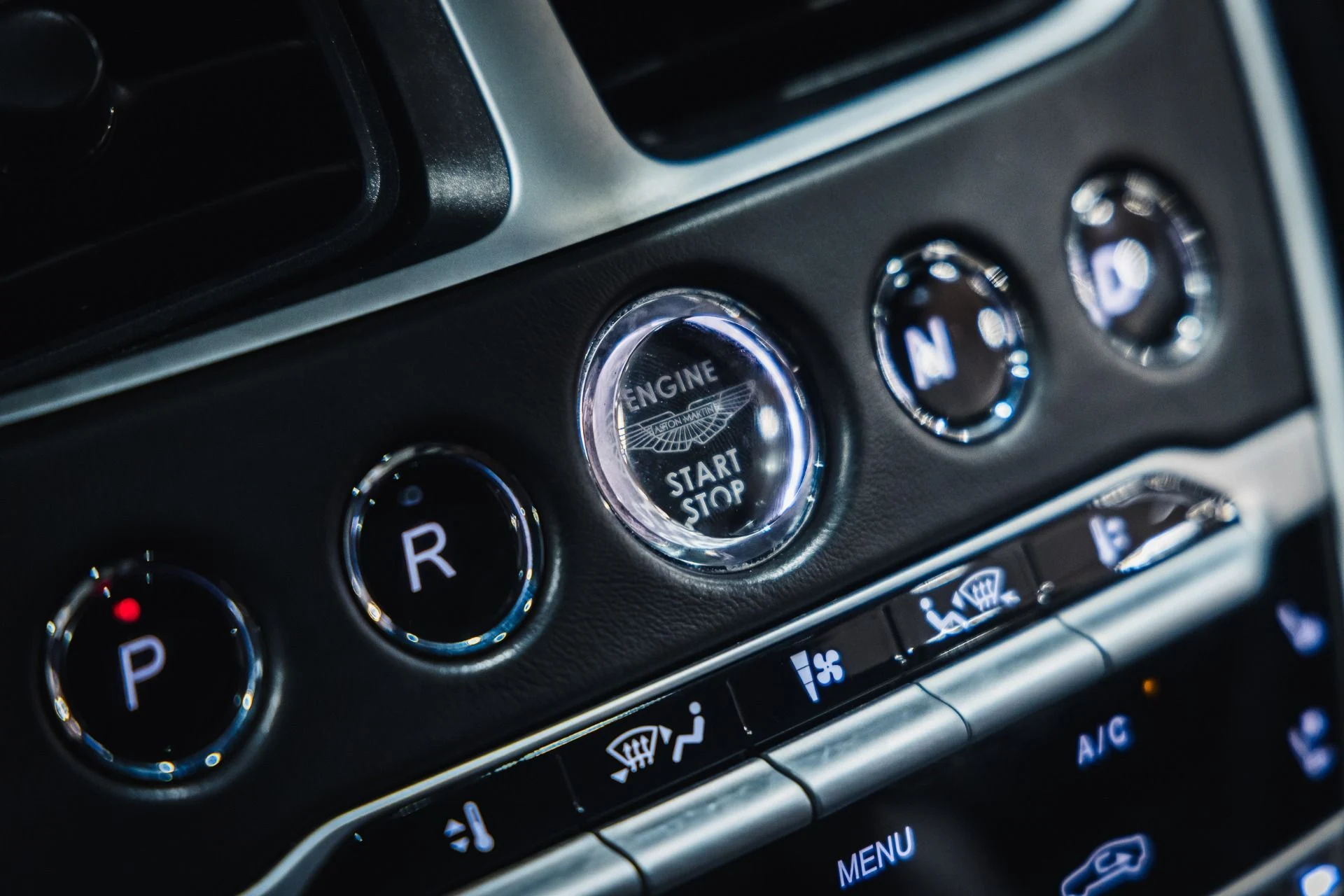 mph024_3979257197_Used_2019_Aston_Martin_DBS_Superleggera_370000_MSRP_CARBON_ROOF_1775436975_d46e0028f6