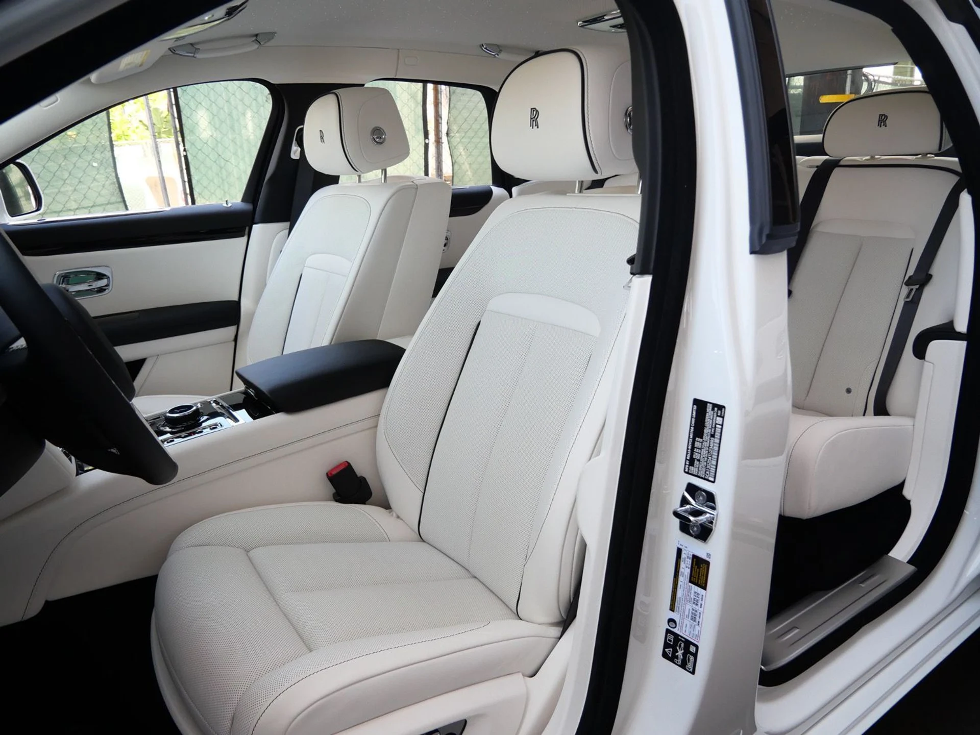 mph024_3984058063_61ef9a1c253d723768b2f137c33f40a0x_daa1ee060c