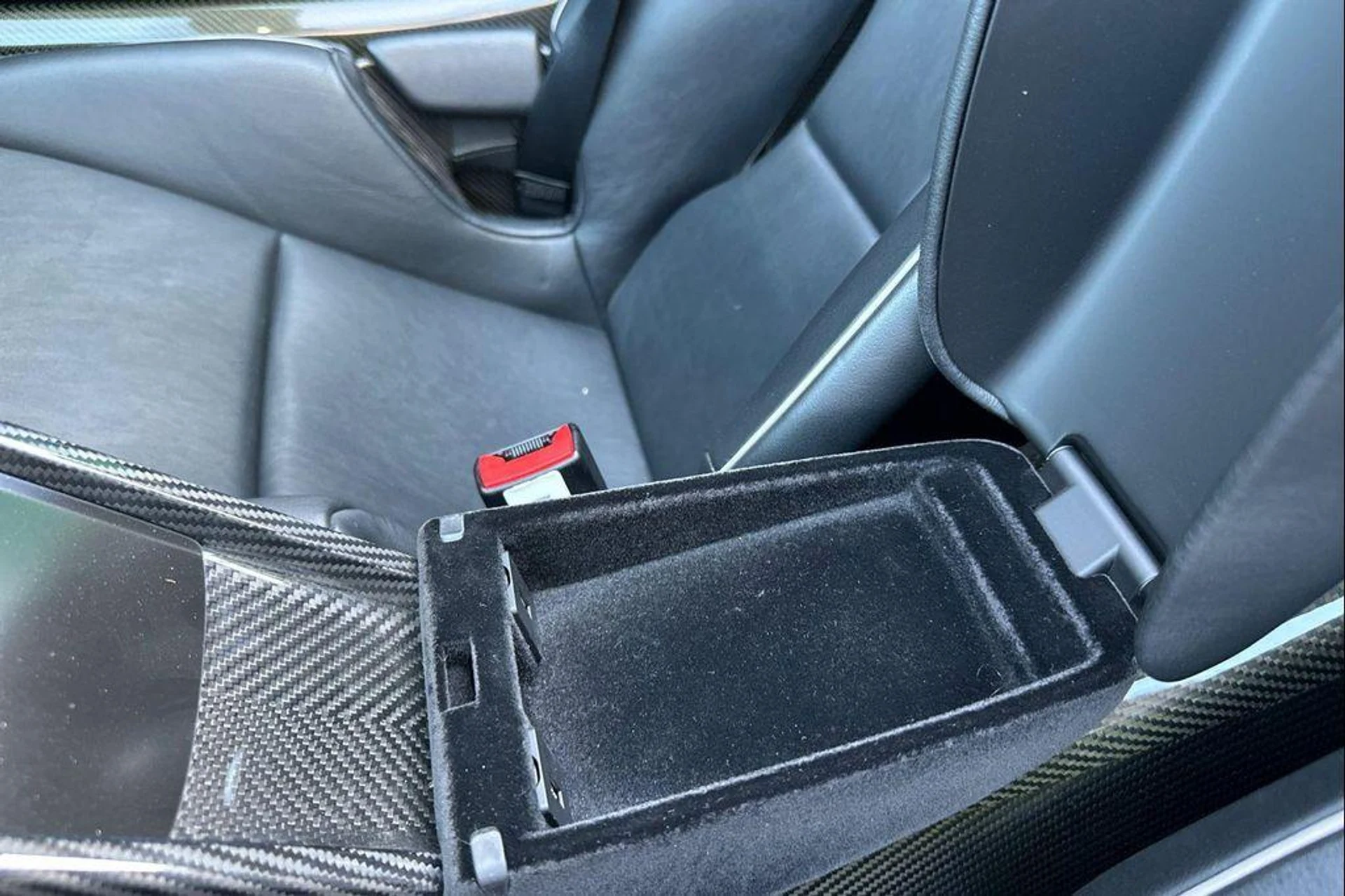 mph024_3999682696_w_Ef_Mx_J43p_Sj_Eq_O_Xuu9_REU_Evu8_M0_7977abd312