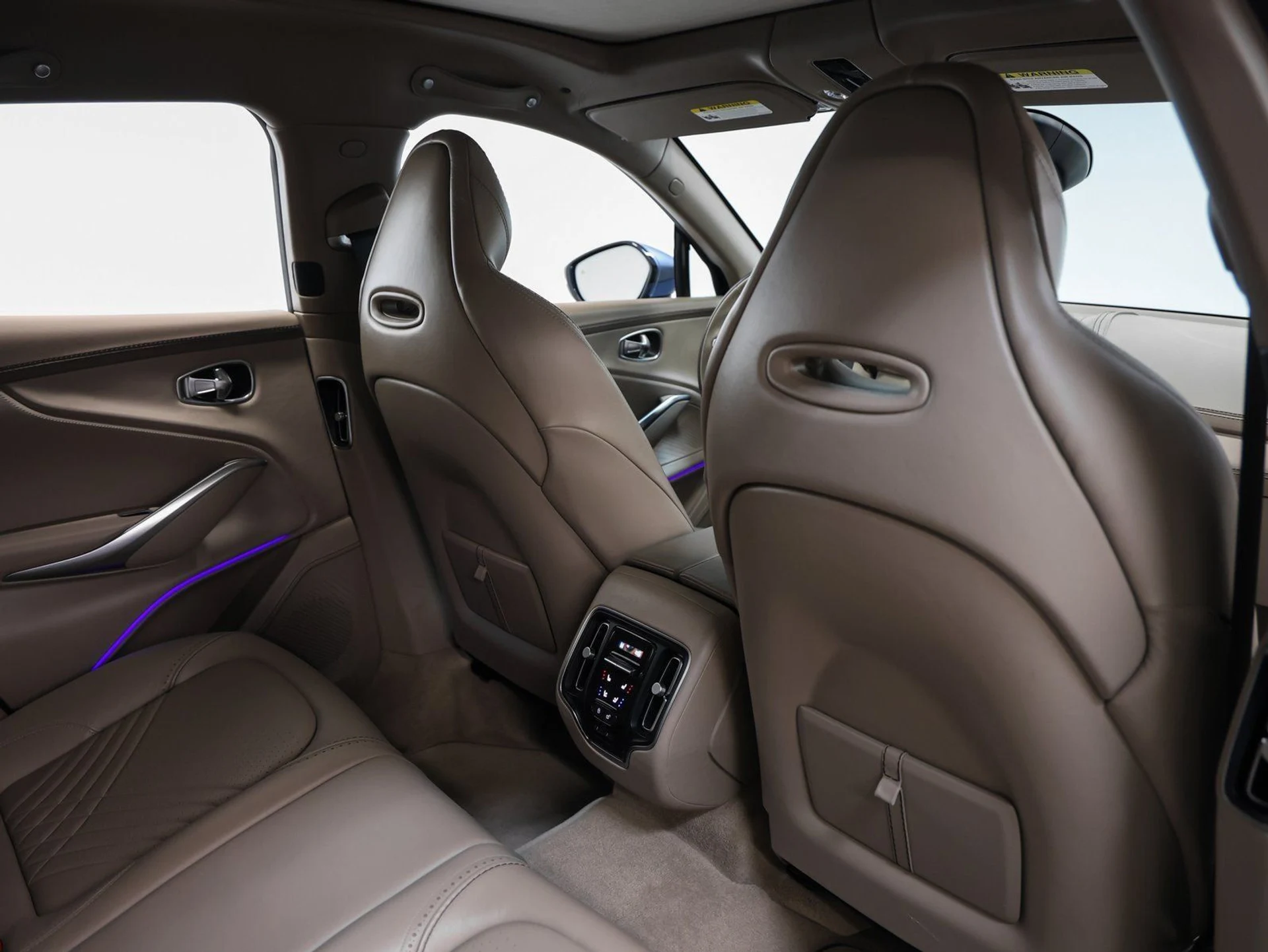 mph024_400217592_25_2653bee52a