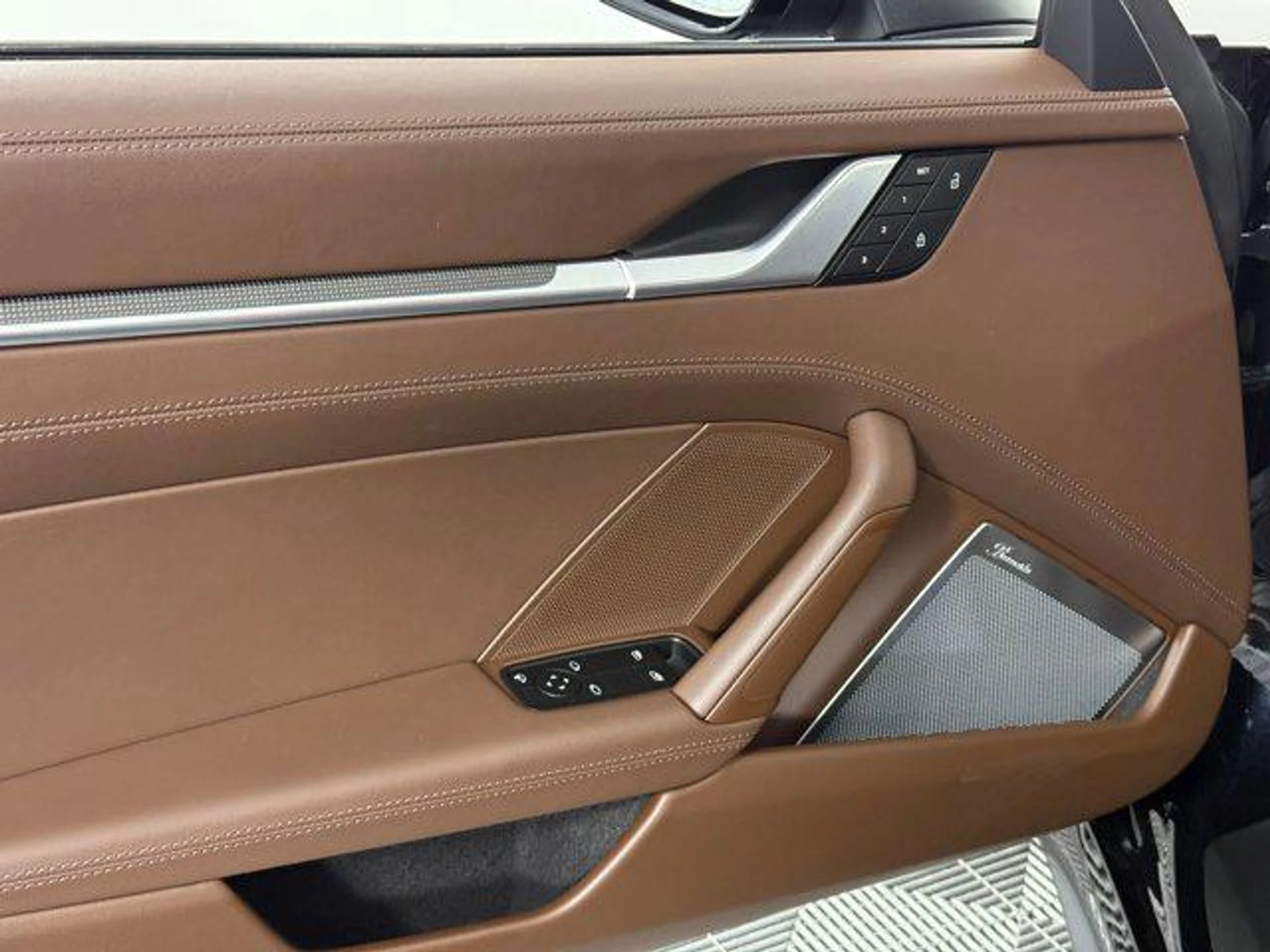 mph024_4003242968_5_Ui_Q1l_Wn6_J_Gbfw_J2jvtd_F6aeg_Hs_54438e1367