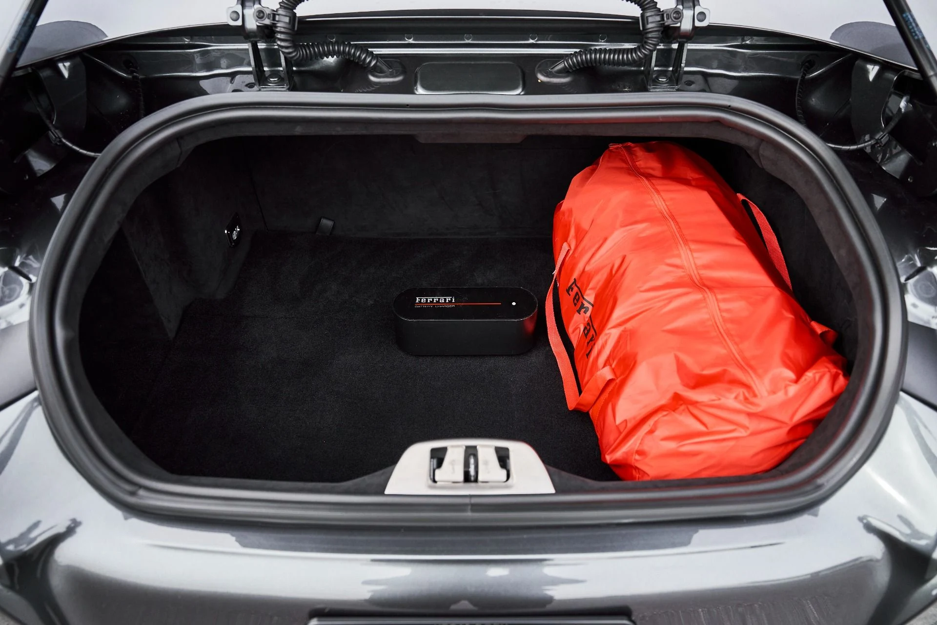 mph024_40135822_Used_2022_Ferrari_812_GTS_Base_1770762747_9c6f109e75