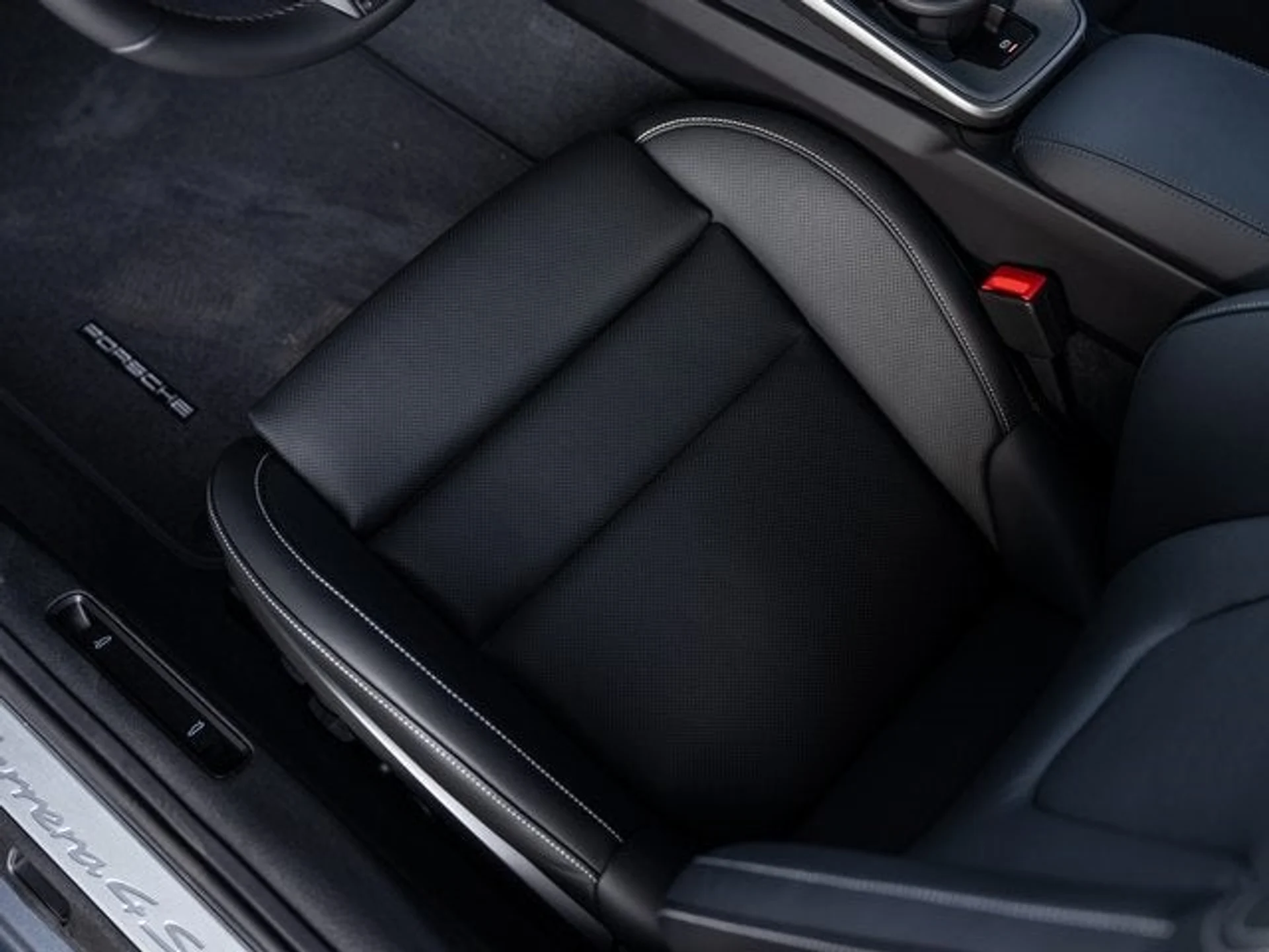 mph024_4022635556_25_c136b20296