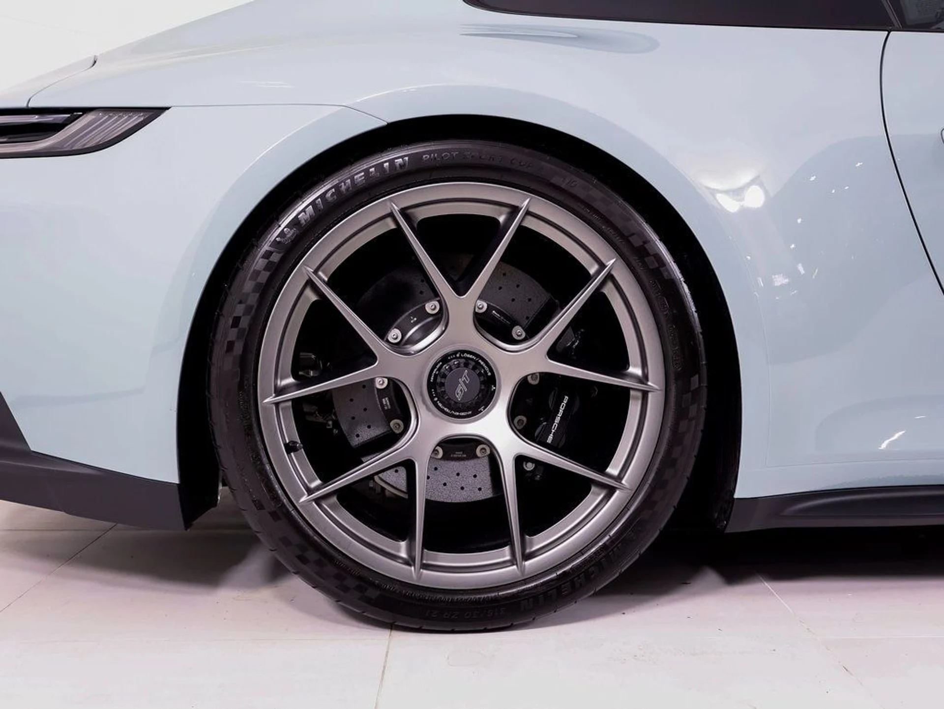 mph024_403045008_801fd3b27a298d39a49c5331ded79f93x_b61d65d774