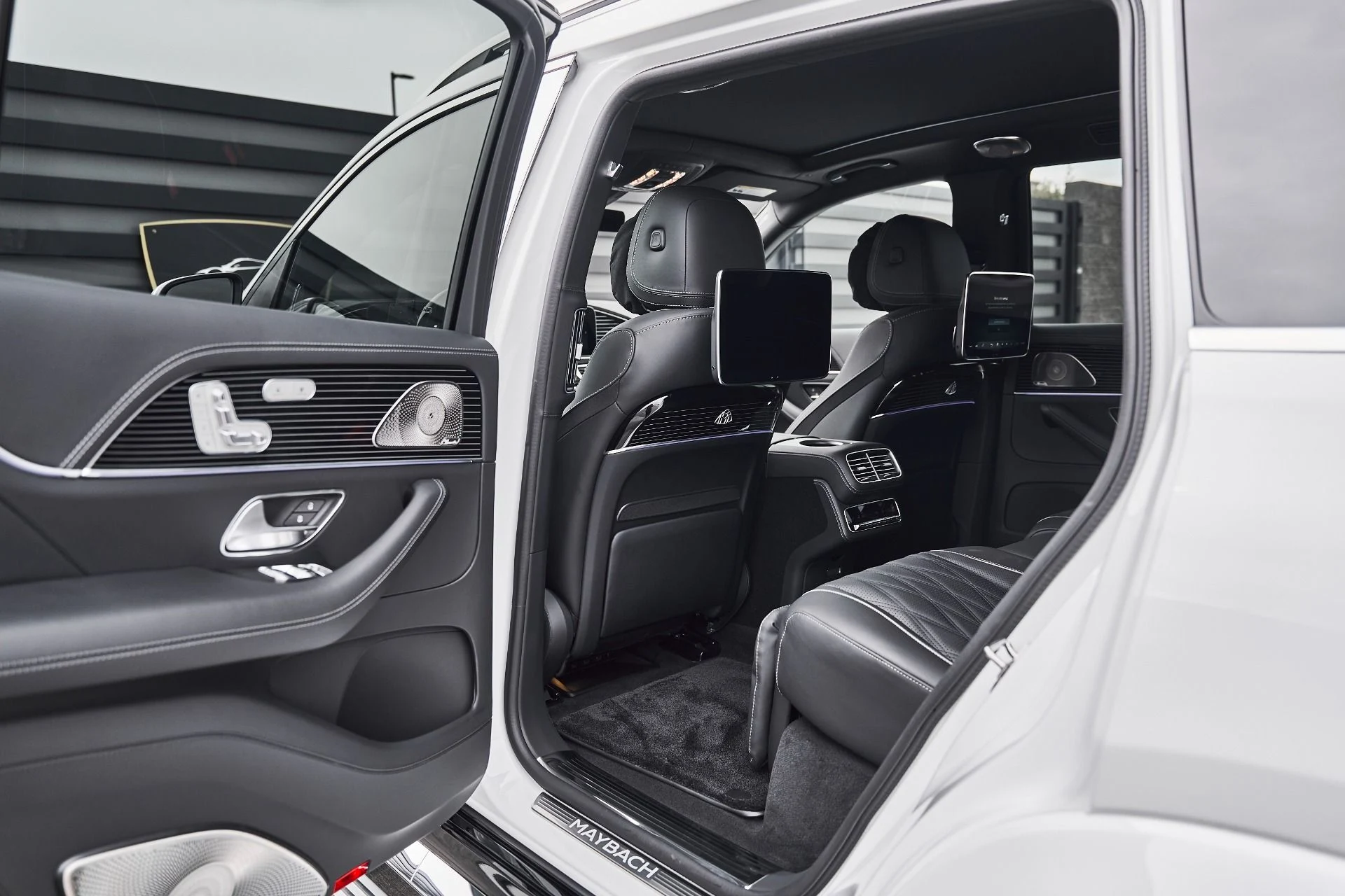 mph024_4030667182_Used_2026_Mercedes_Benz_GLS_Maybach_GLS_600_1777160231_b72bf8af6a