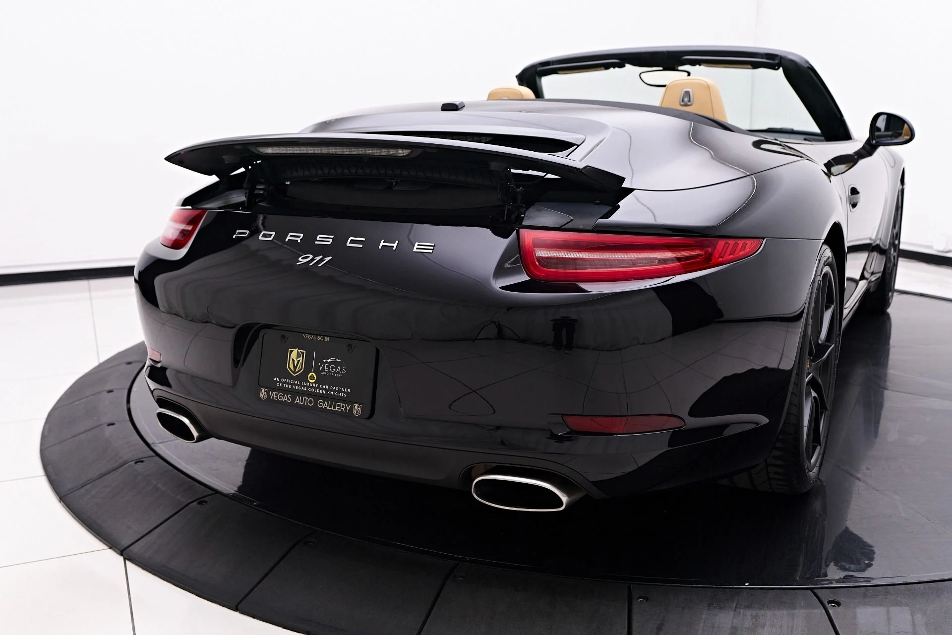 mph024_4035533802_Used_2015_Porsche_911_Carrera_1752707667_a611891784