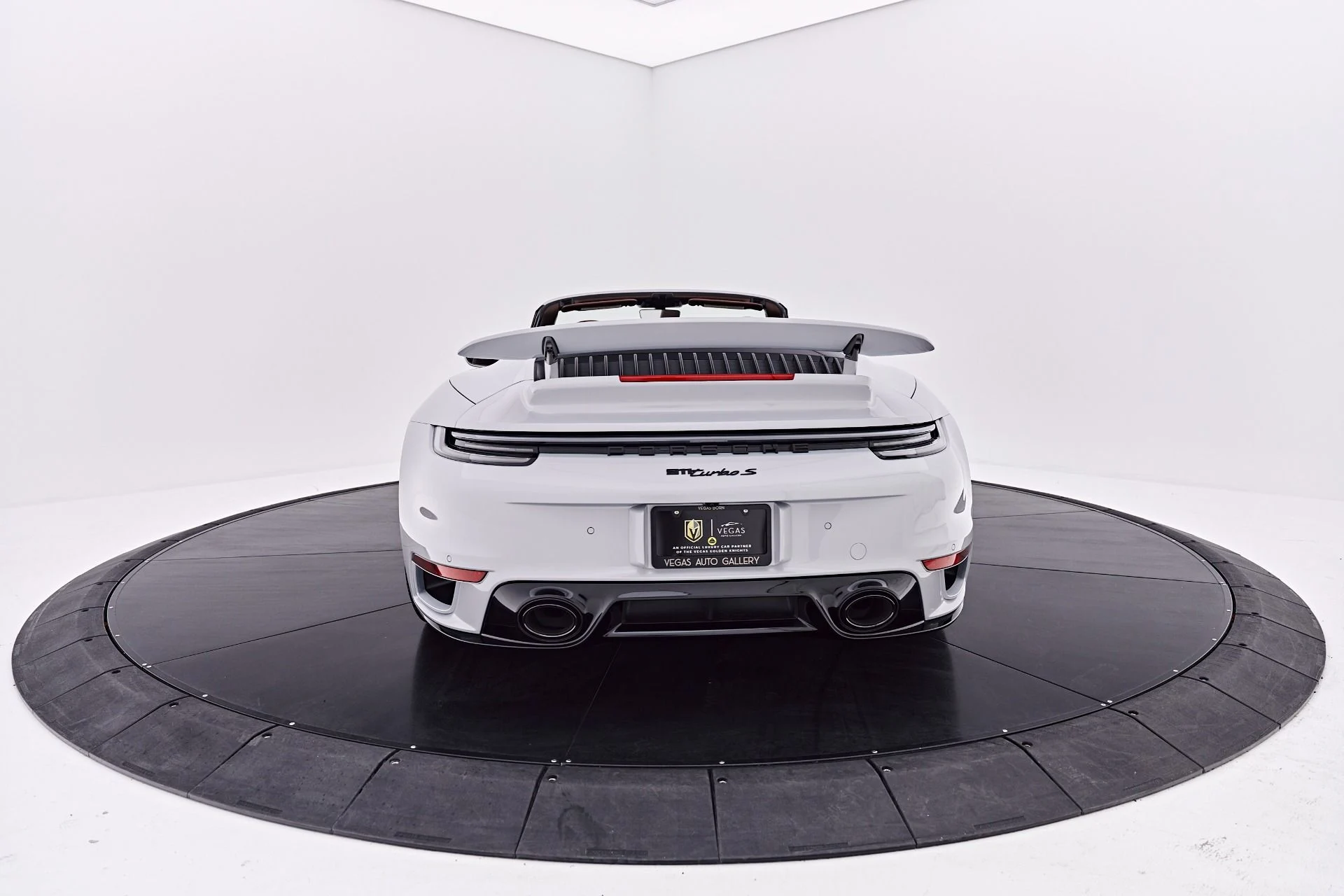 mph024_4039199609_Used_2025_Porsche_911_Turbo_S_1786497804_0a714dde7d